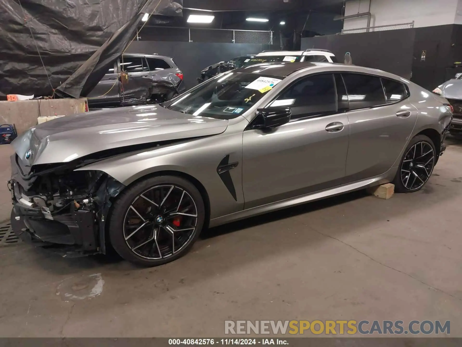 2 Photograph of a damaged car WBSGV0C02NCJ62612 BMW M8 GRAN COUPE 2022
