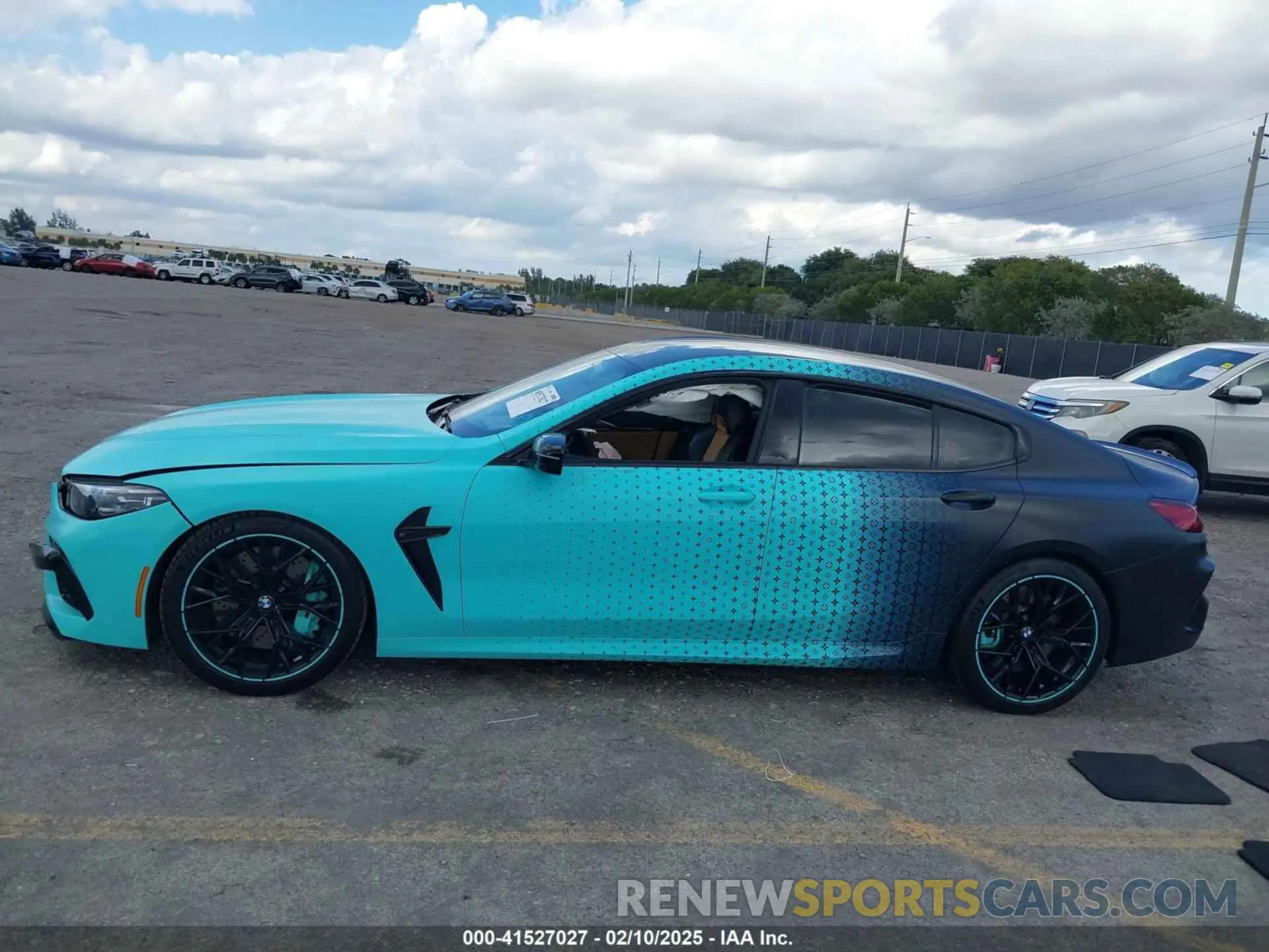 14 Photograph of a damaged car WBSGV0C03NCJ35595 BMW M8 GRAN COUPE 2022