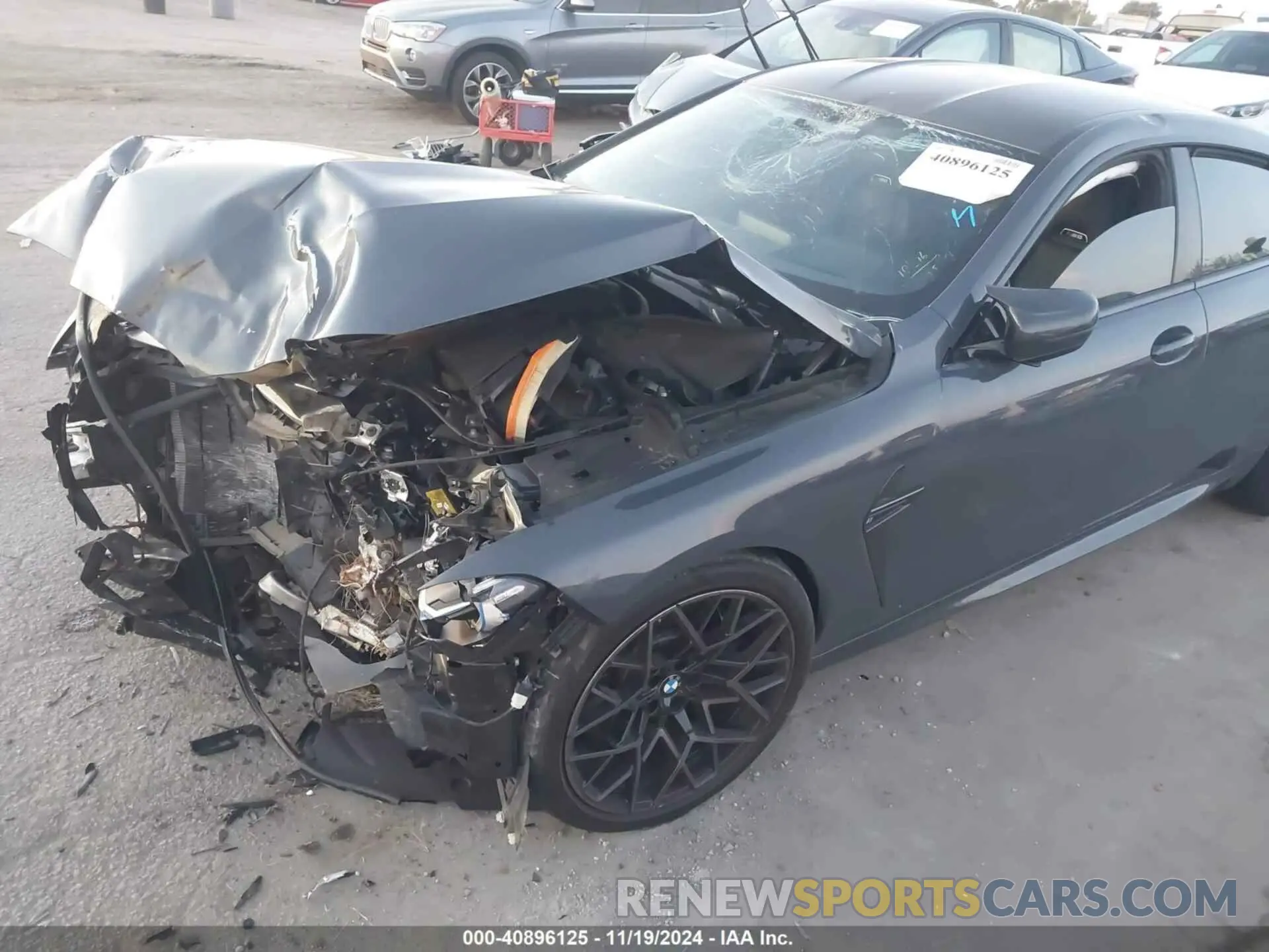 17 Photograph of a damaged car WBSGV0C08NCJ15505 BMW M8 GRAN COUPE 2022