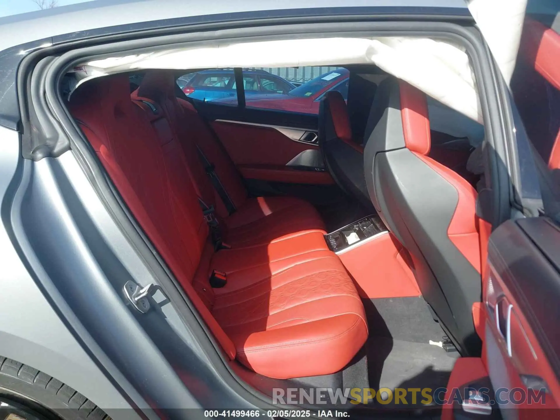 8 Фотография поврежденного автомобиля WBSGV0C00RCN33580 BMW M8 GRAN COUPE 2024