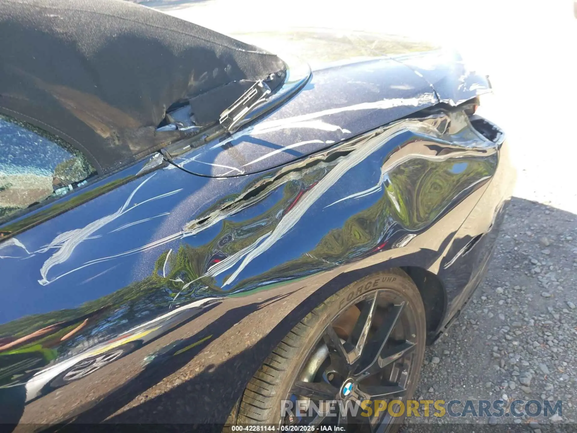 18 Photograph of a damaged car WBAFY4C58KBX29742 BMW M850I 2019