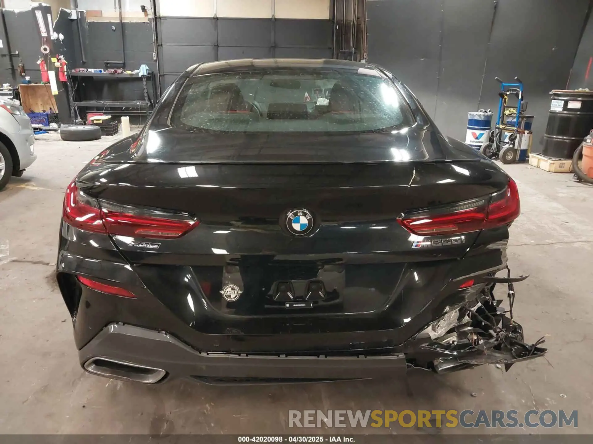 16 Photograph of a damaged car WBABC4C00RCR63394 BMW M850I 2024