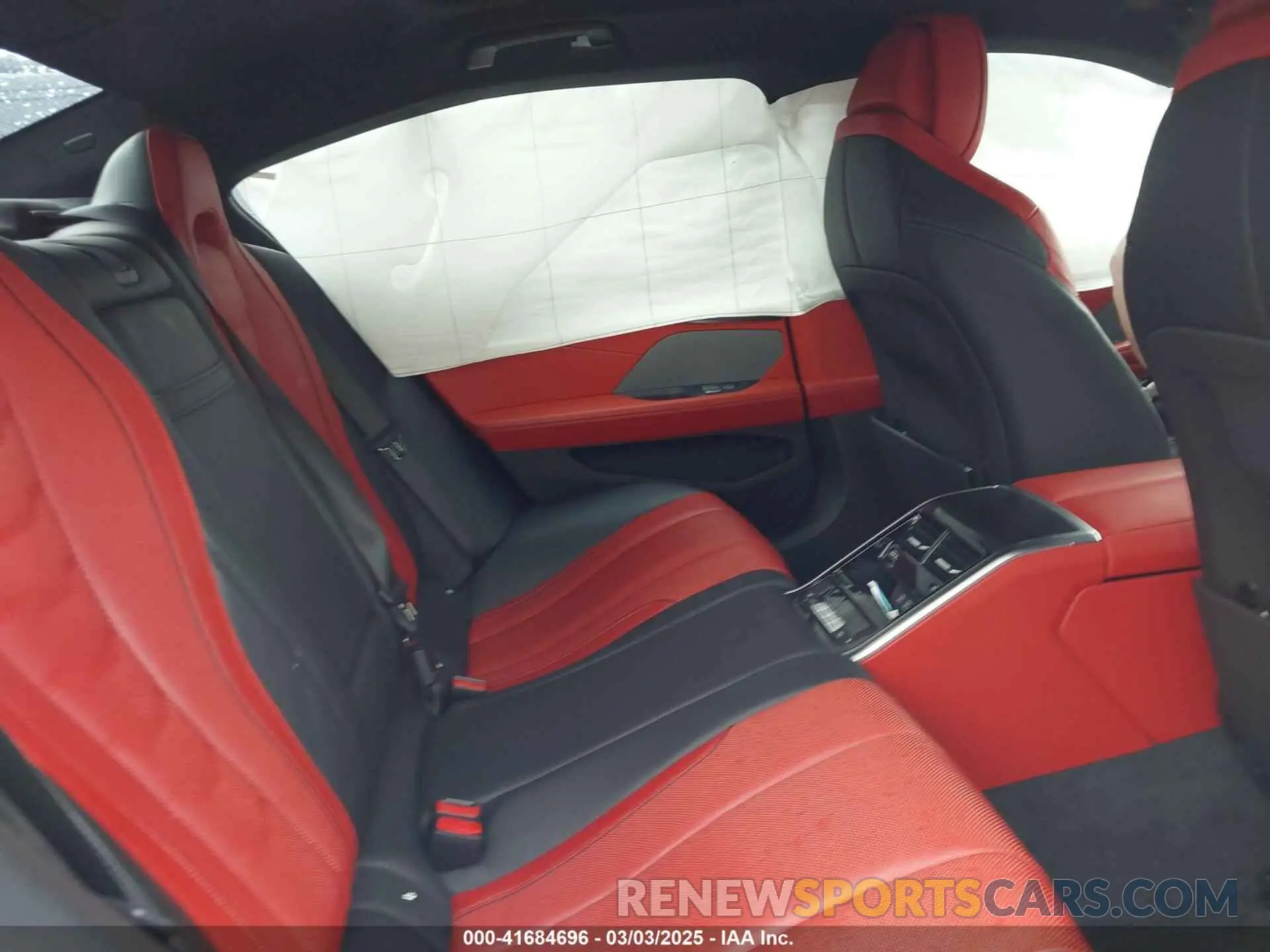 8 Фотография поврежденного автомобиля WBAGV8C03MCG68700 BMW M850I GTAN COUPE 2021