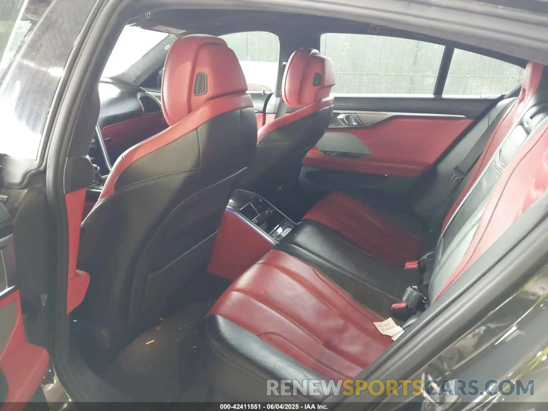 8 Photograph of a damaged car WBAGV8C0XNCH43670 BMW M850I GTAN COUPE 2022