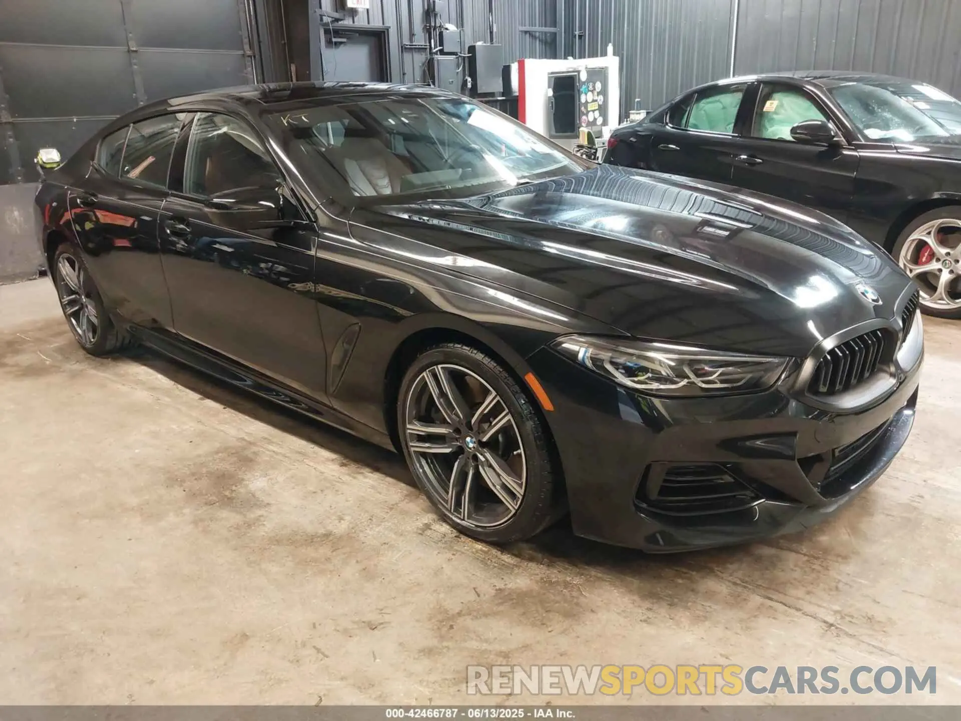 1 Фотография поврежденного автомобиля WBAGV8C04PCL19336 BMW M850I GTAN COUPE 2023