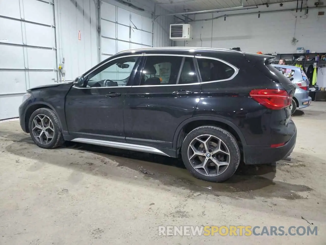 2 Фотография поврежденного автомобиля WBXHT3C55K5L36870 BMW X1 2019