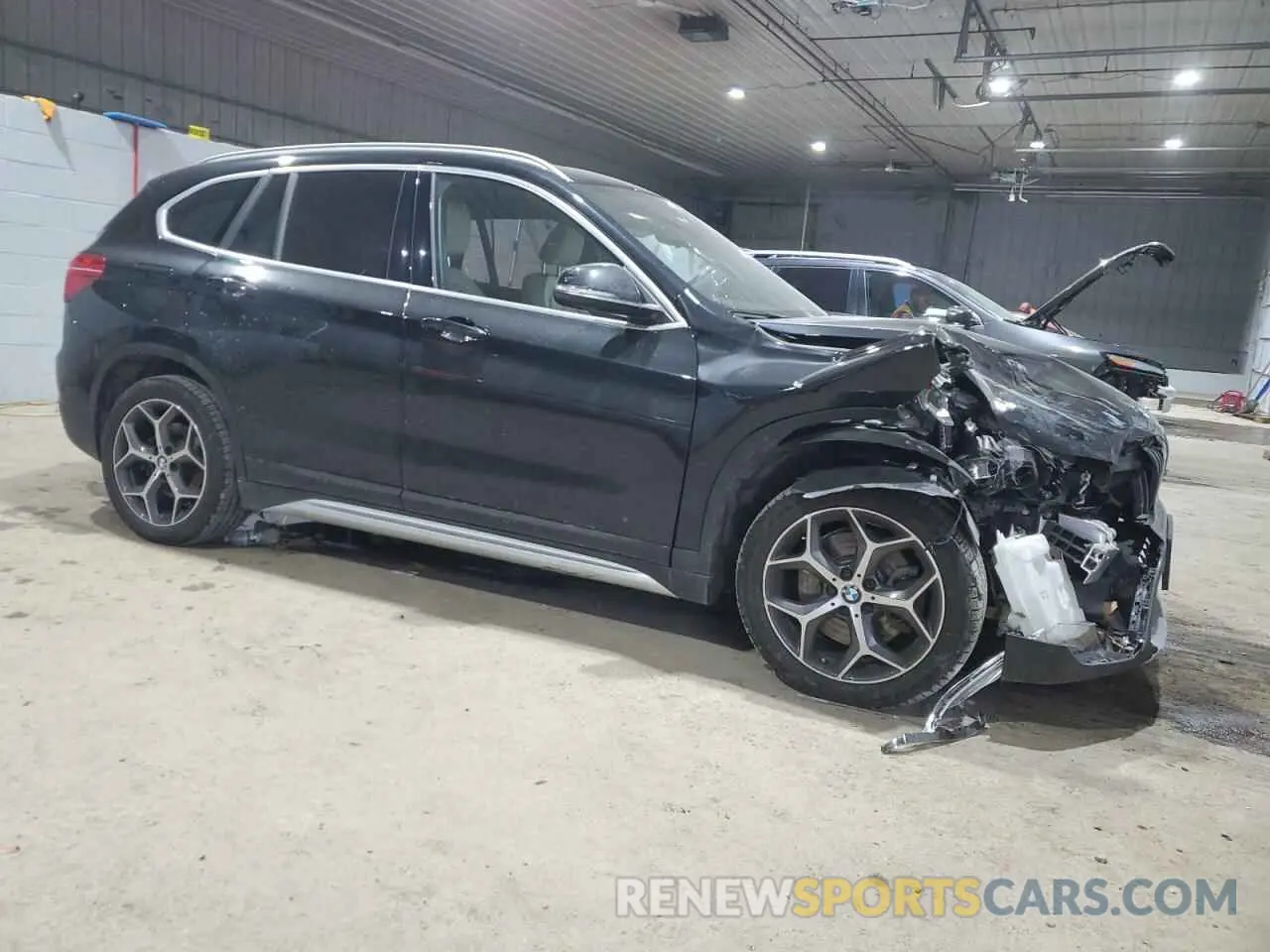 4 Фотография поврежденного автомобиля WBXHT3C55K5L36870 BMW X1 2019