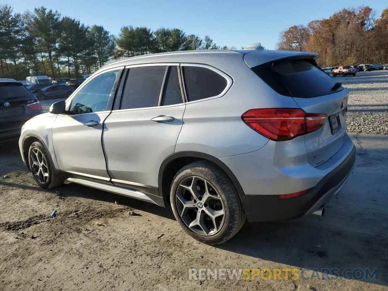 2 Фотография поврежденного автомобиля WBXHT3C55K5L89293 BMW X1 2019