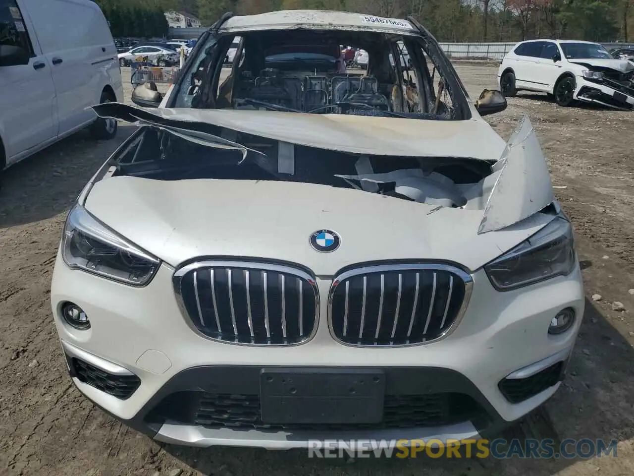 5 Photograph of a damaged car WBXHT3C55K5L89892 BMW X1 2019