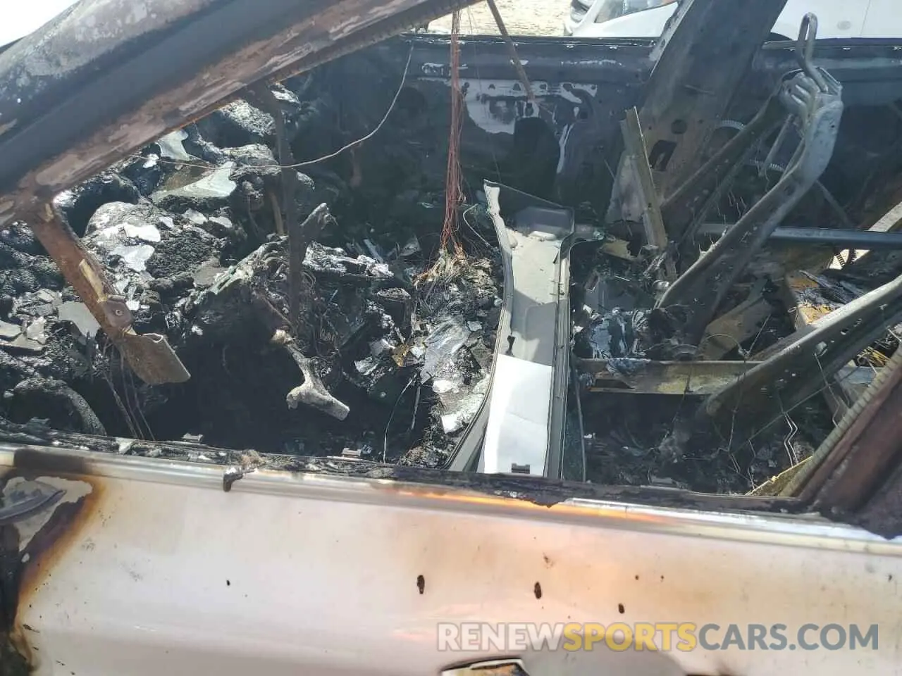 7 Photograph of a damaged car WBXHT3C55K5L89892 BMW X1 2019