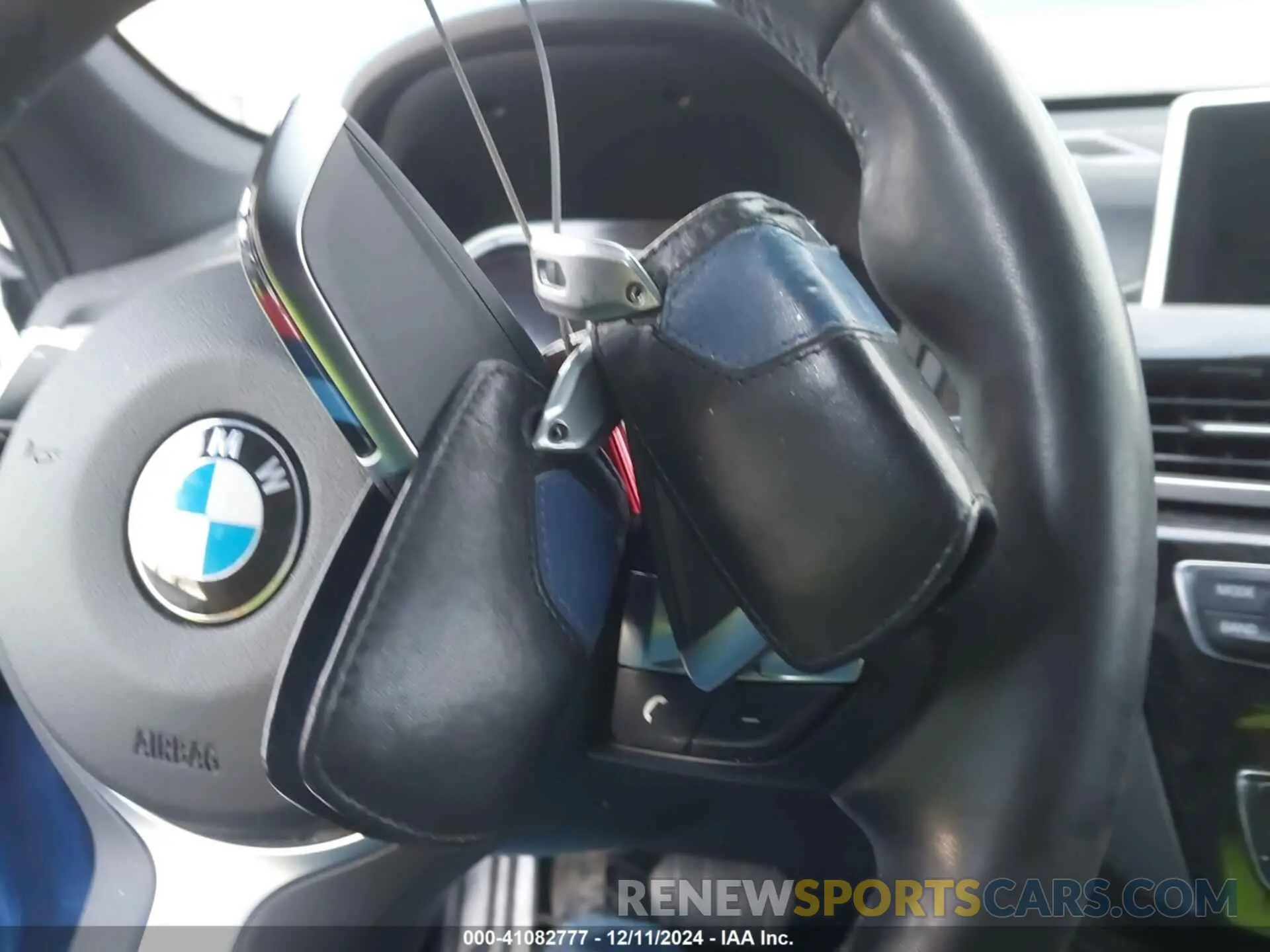 11 Photograph of a damaged car WBXHT3C55K5L91061 BMW X1 2019