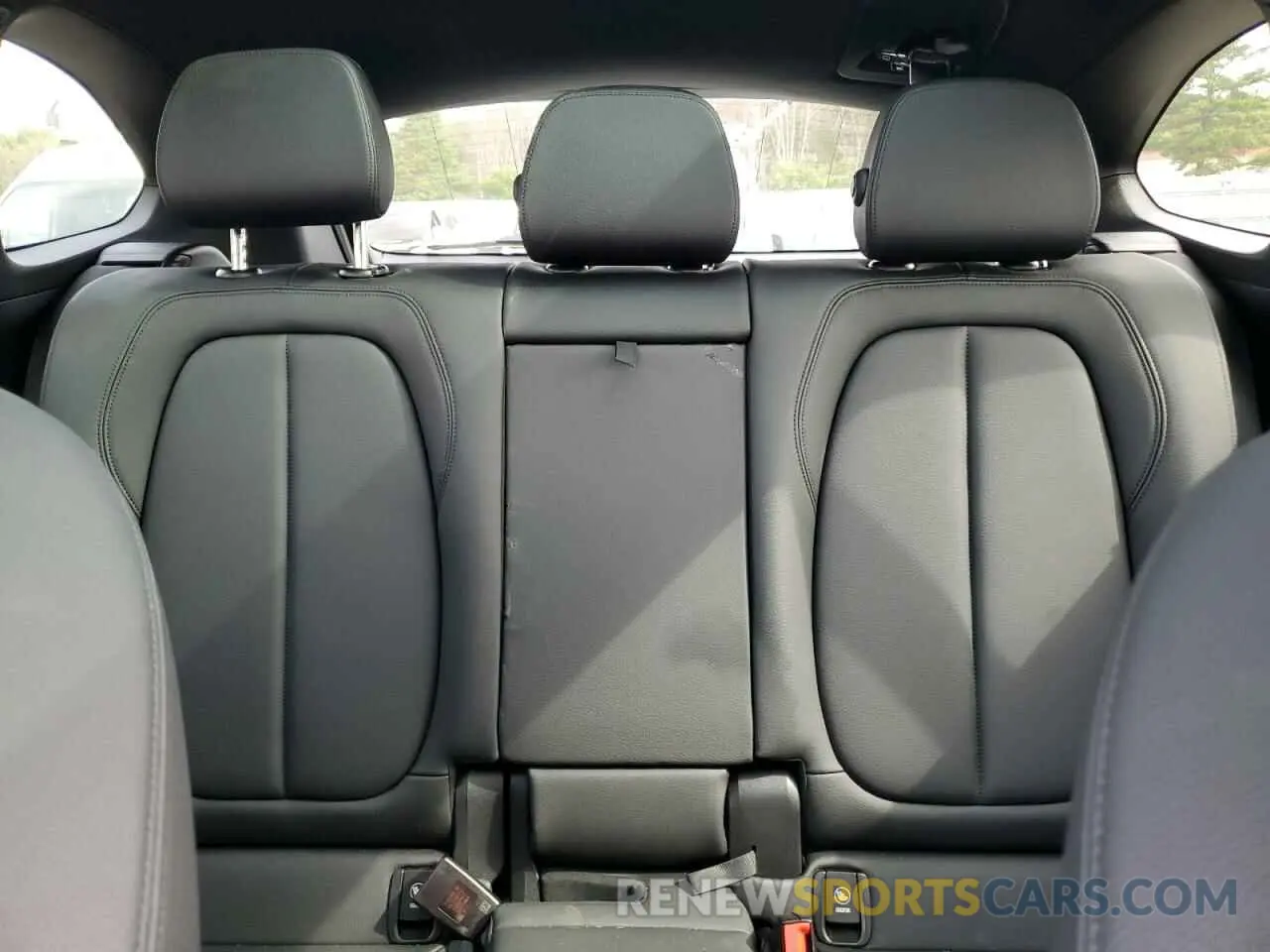 10 Photograph of a damaged car WBXHT3C56K5L89903 BMW X1 2019