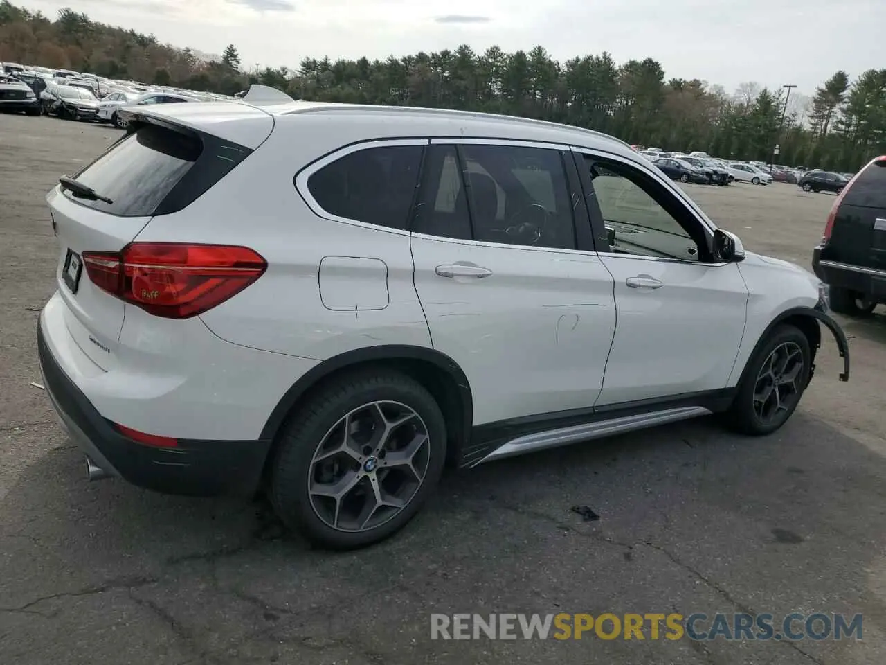 3 Photograph of a damaged car WBXHT3C56K5L89903 BMW X1 2019
