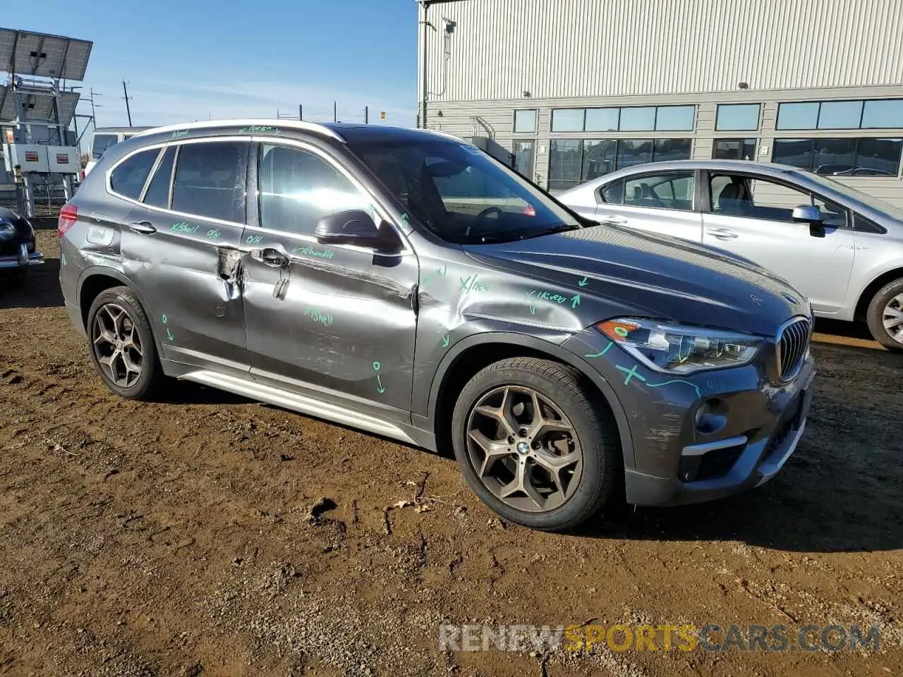 4 Фотография поврежденного автомобиля WBXHT3C58K3H33908 BMW X1 2019
