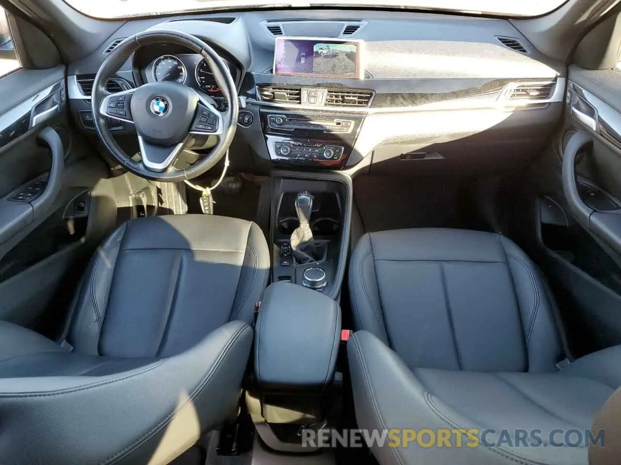 8 Фотография поврежденного автомобиля WBXHT3C58K3H33908 BMW X1 2019