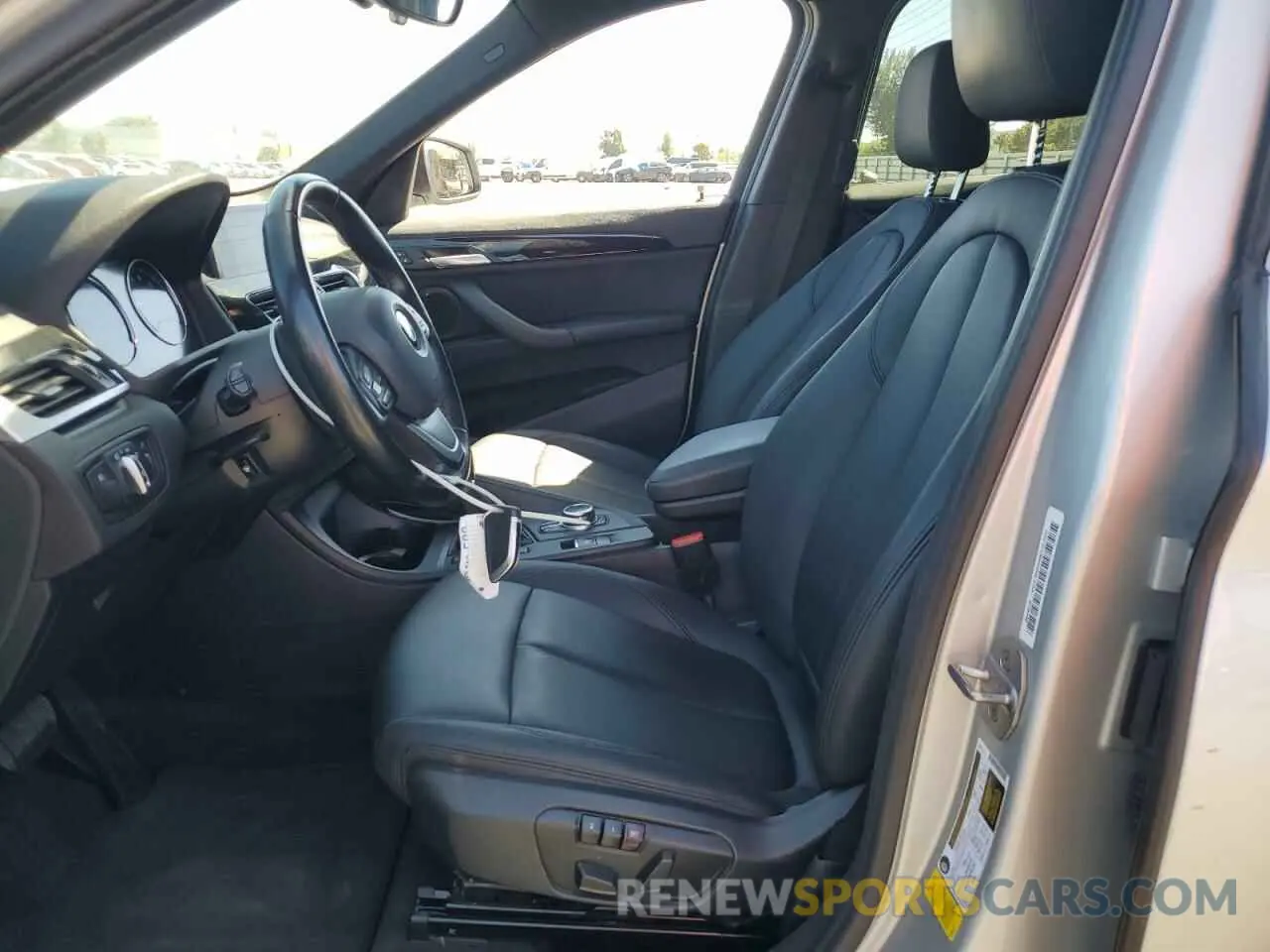 7 Photograph of a damaged car WBXHU7C50K3H44244 BMW X1 2019
