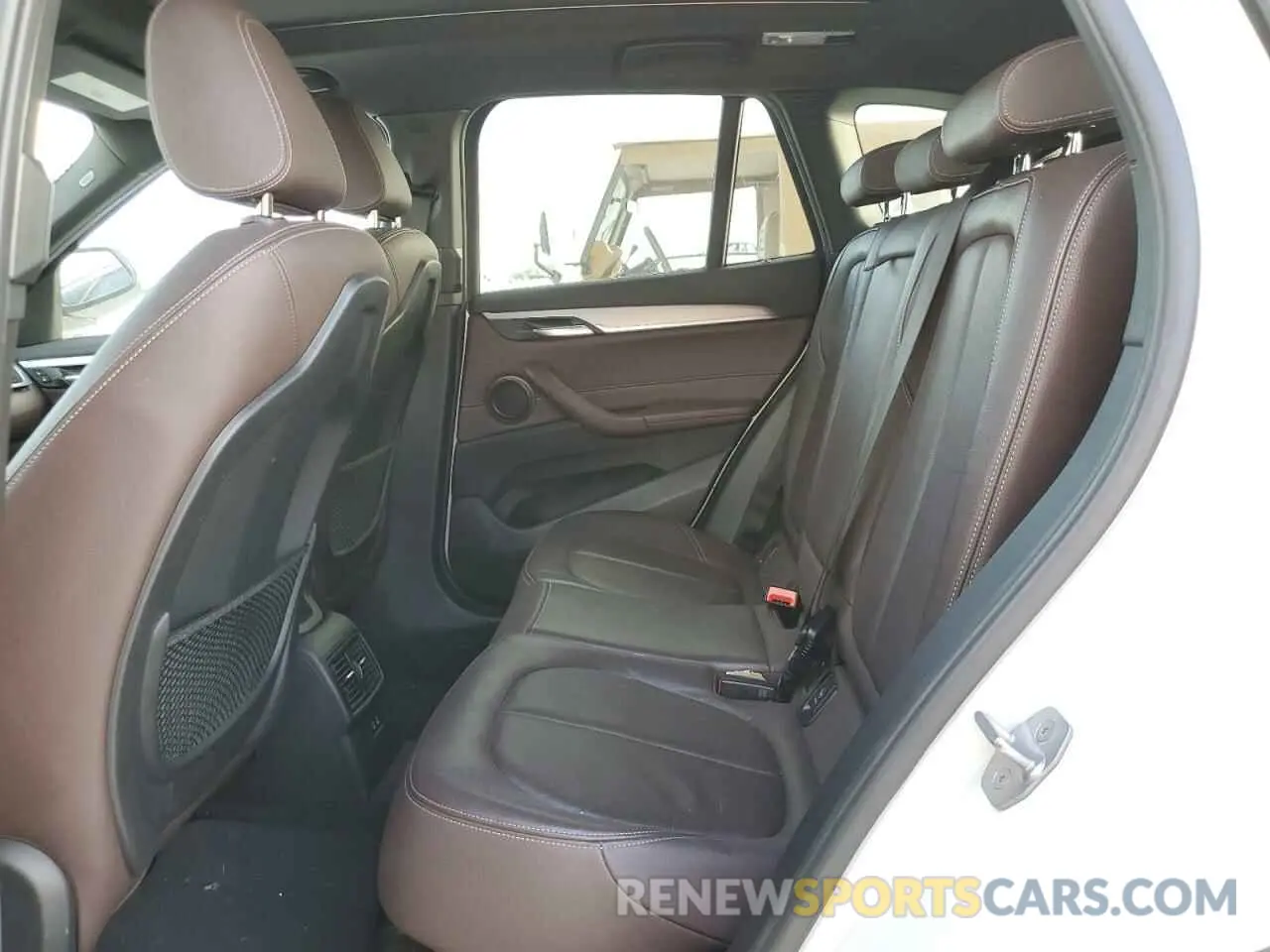 11 Photograph of a damaged car WBXHU7C51K5N13094 BMW X1 2019
