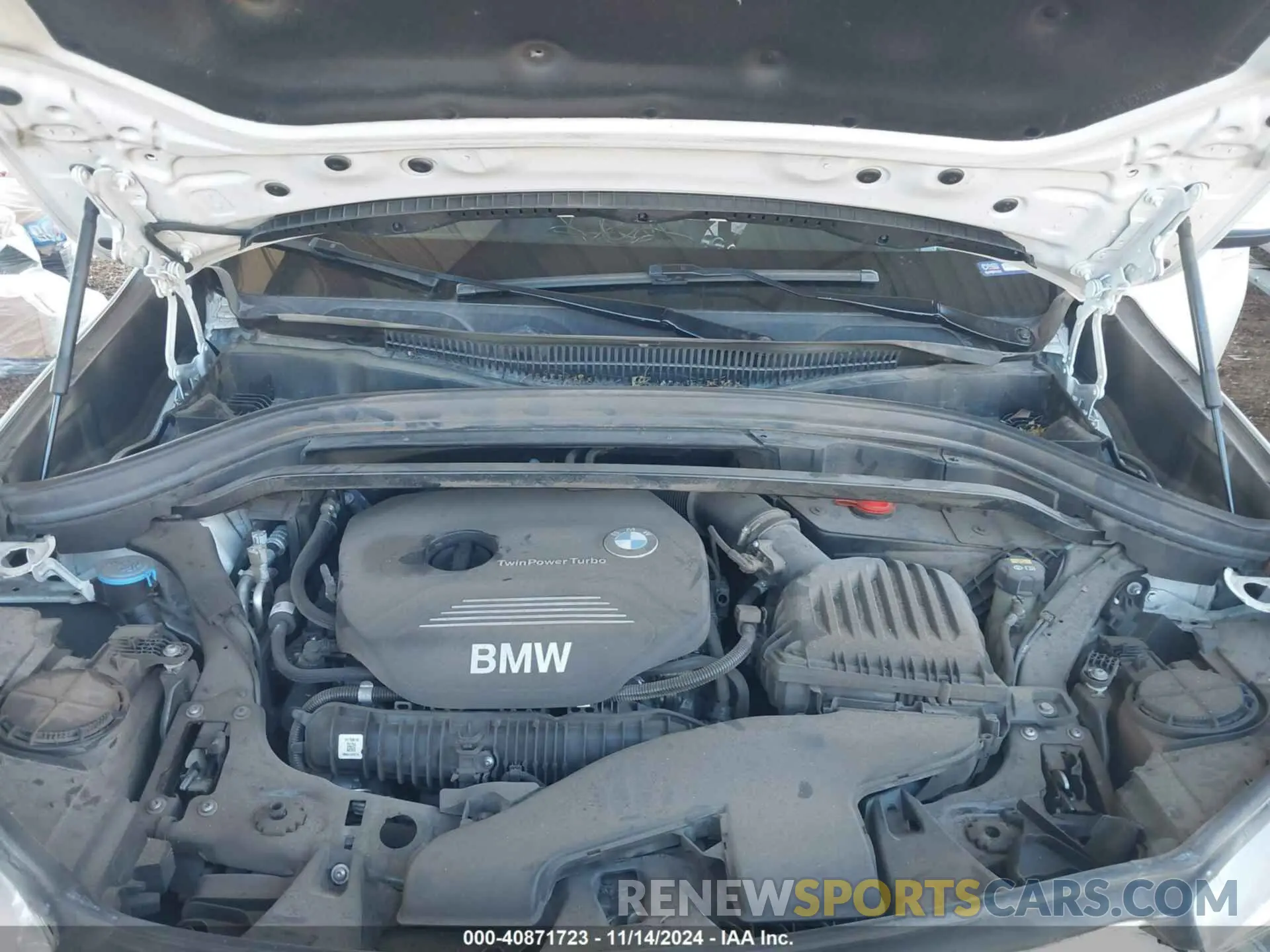 10 Photograph of a damaged car WBXHU7C51K5N37606 BMW X1 2019