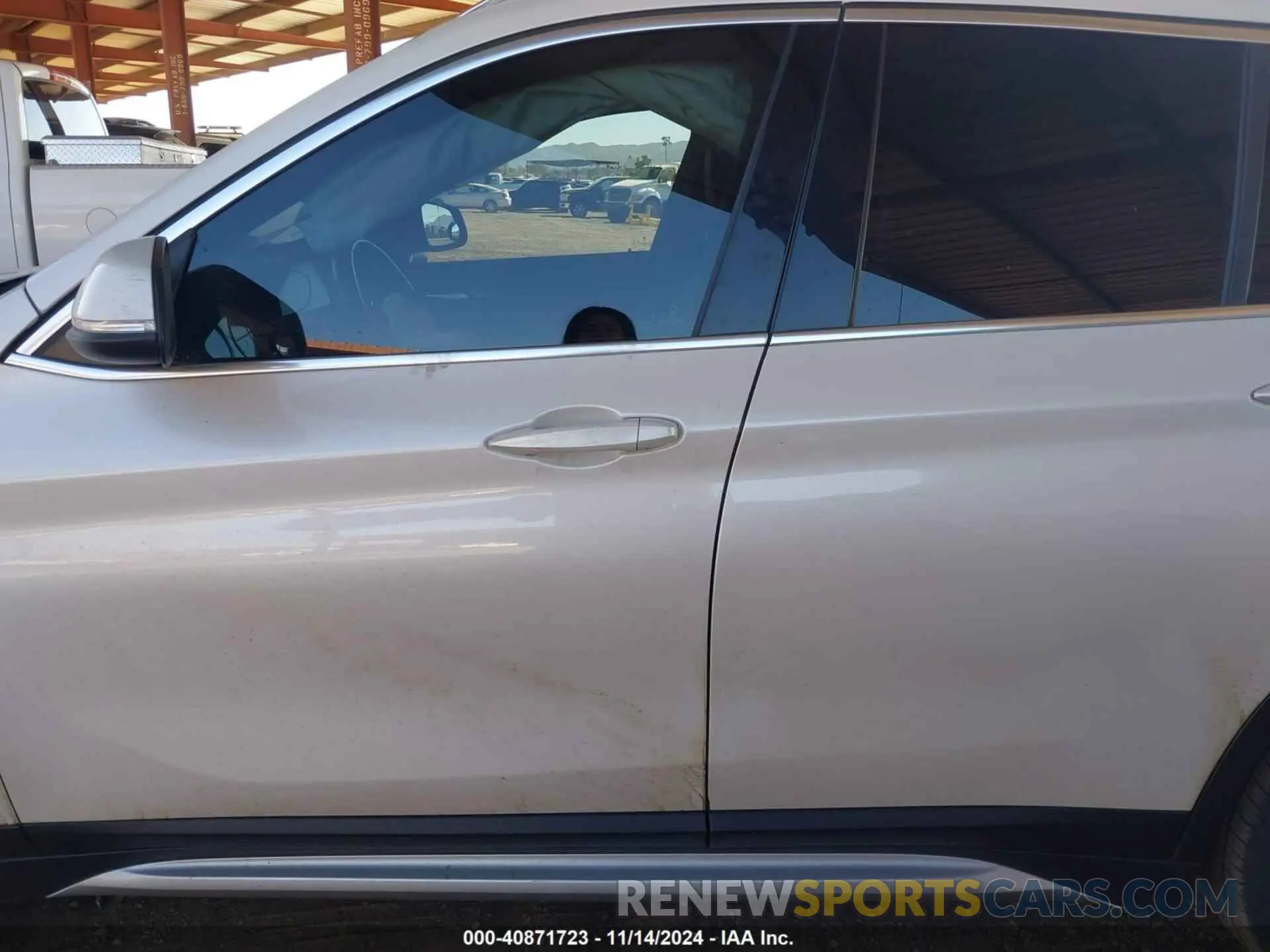 14 Photograph of a damaged car WBXHU7C51K5N37606 BMW X1 2019