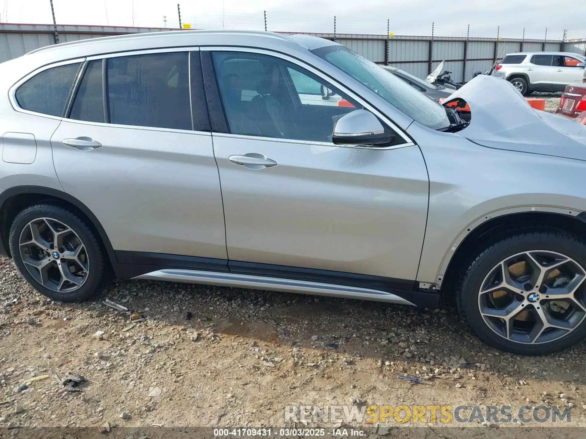 14 Фотография поврежденного автомобиля WBXHU7C52K3H44360 BMW X1 2019