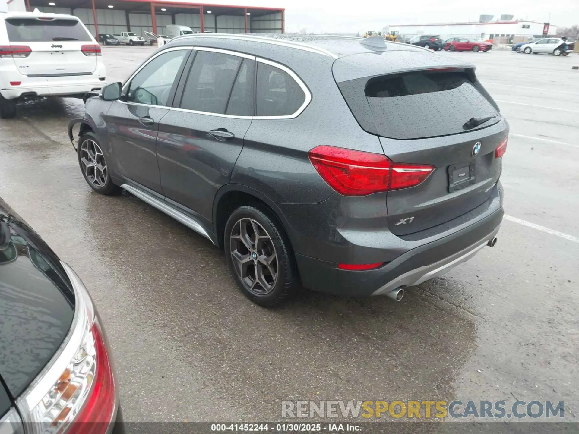 3 Photograph of a damaged car WBXHU7C52K5L12160 BMW X1 2019