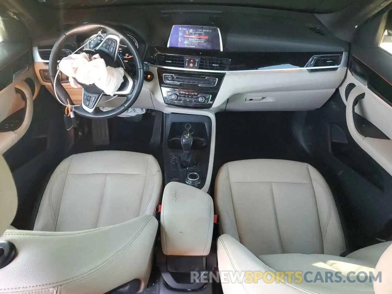 8 Photograph of a damaged car WBXHU7C53K3H45694 BMW X1 2019
