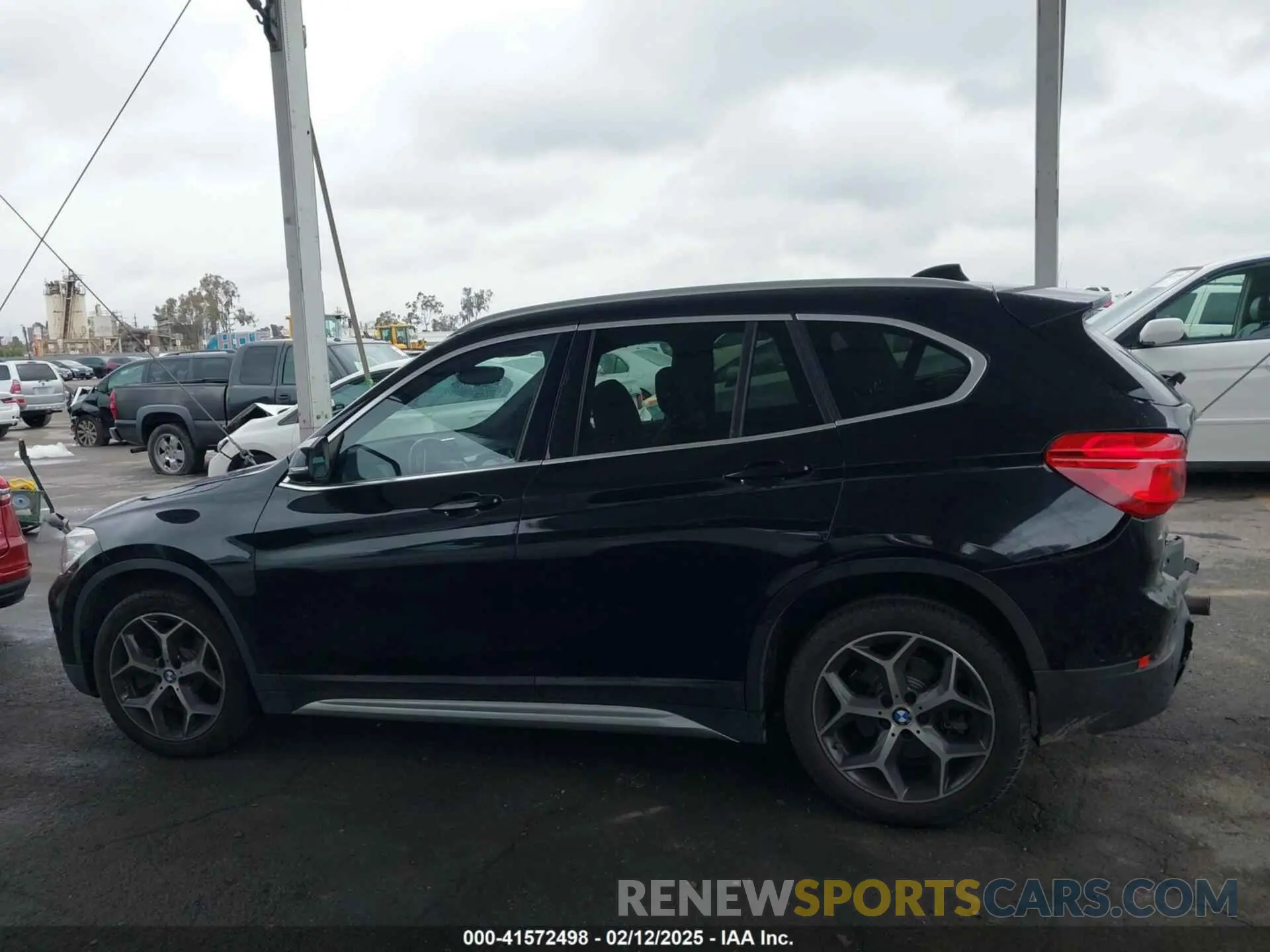 14 Photograph of a damaged car WBXHU7C54K3H45266 BMW X1 2019