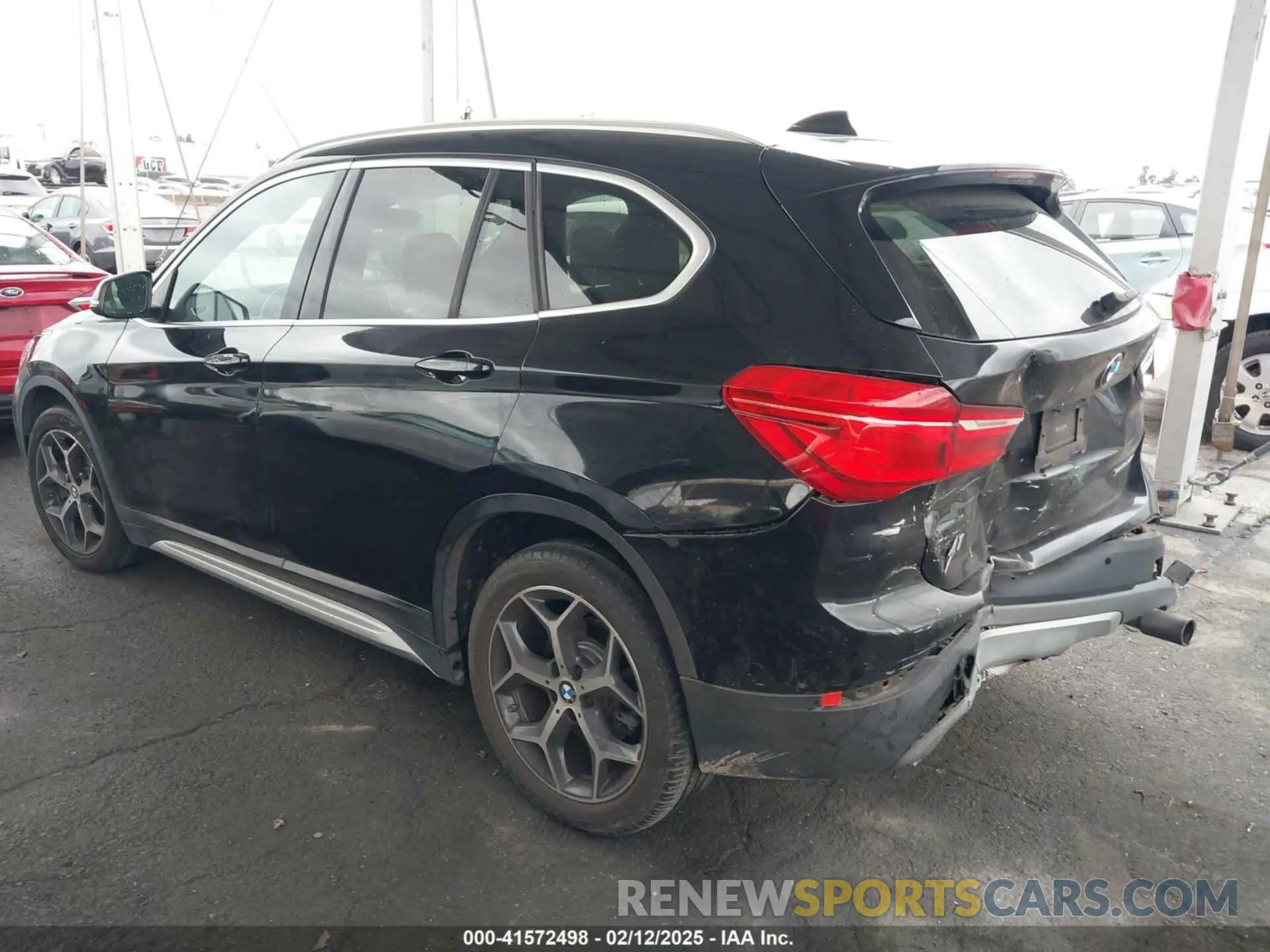 3 Photograph of a damaged car WBXHU7C54K3H45266 BMW X1 2019