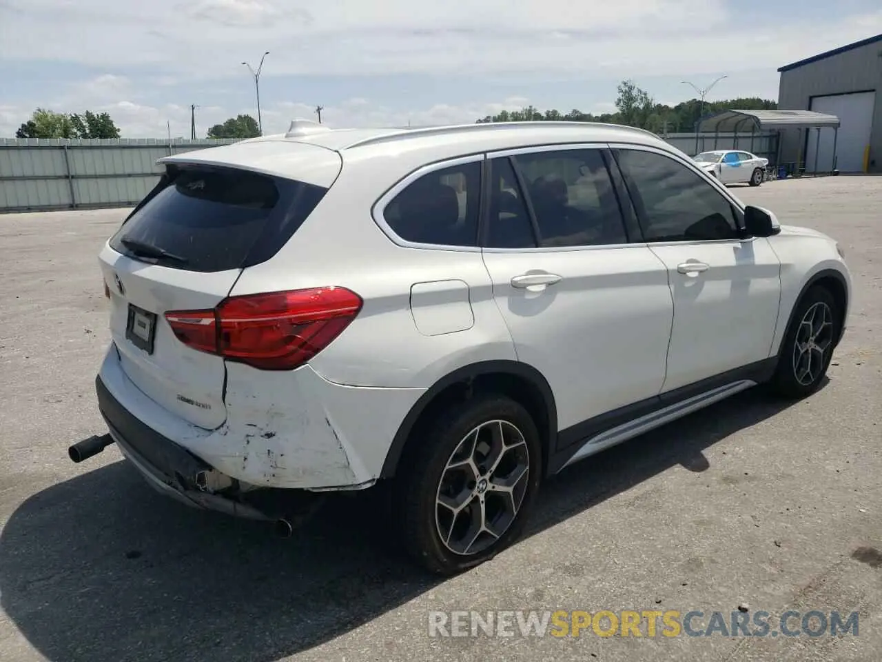3 Photograph of a damaged car WBXHU7C58K5N43757 BMW X1 2019