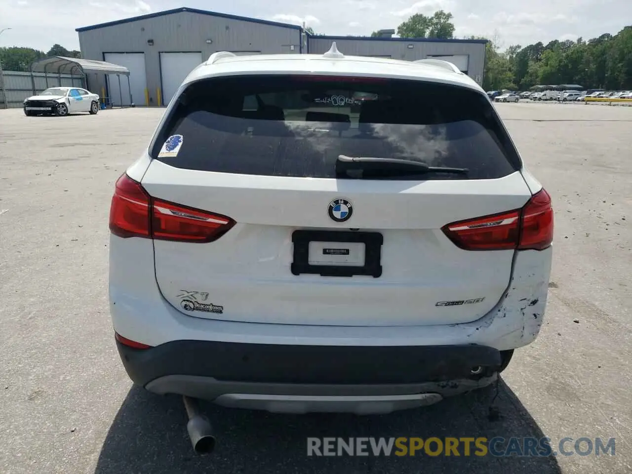 6 Photograph of a damaged car WBXHU7C58K5N43757 BMW X1 2019