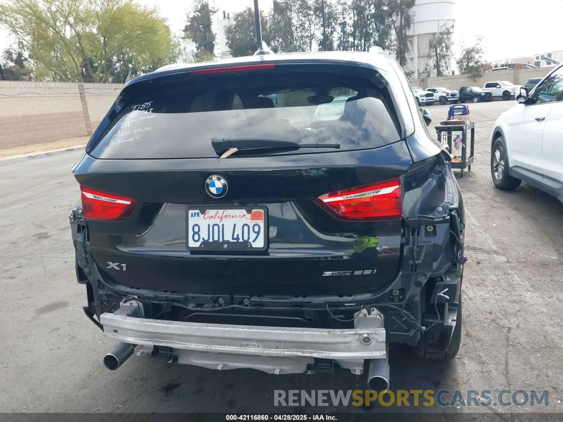 17 Photograph of a damaged car WBXHU7C59K5L12320 BMW X1 2019