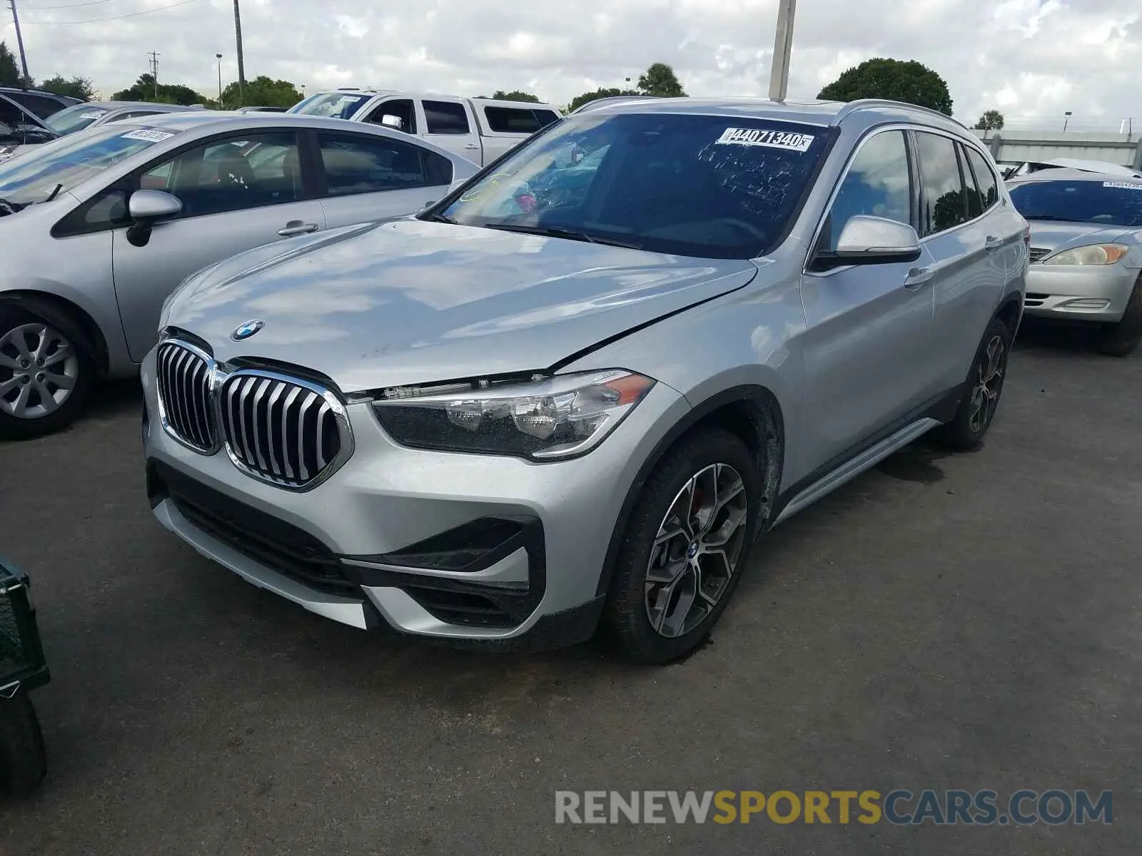 2 Photograph of a damaged car WBXJG7C05L5P71634 BMW X1 2020