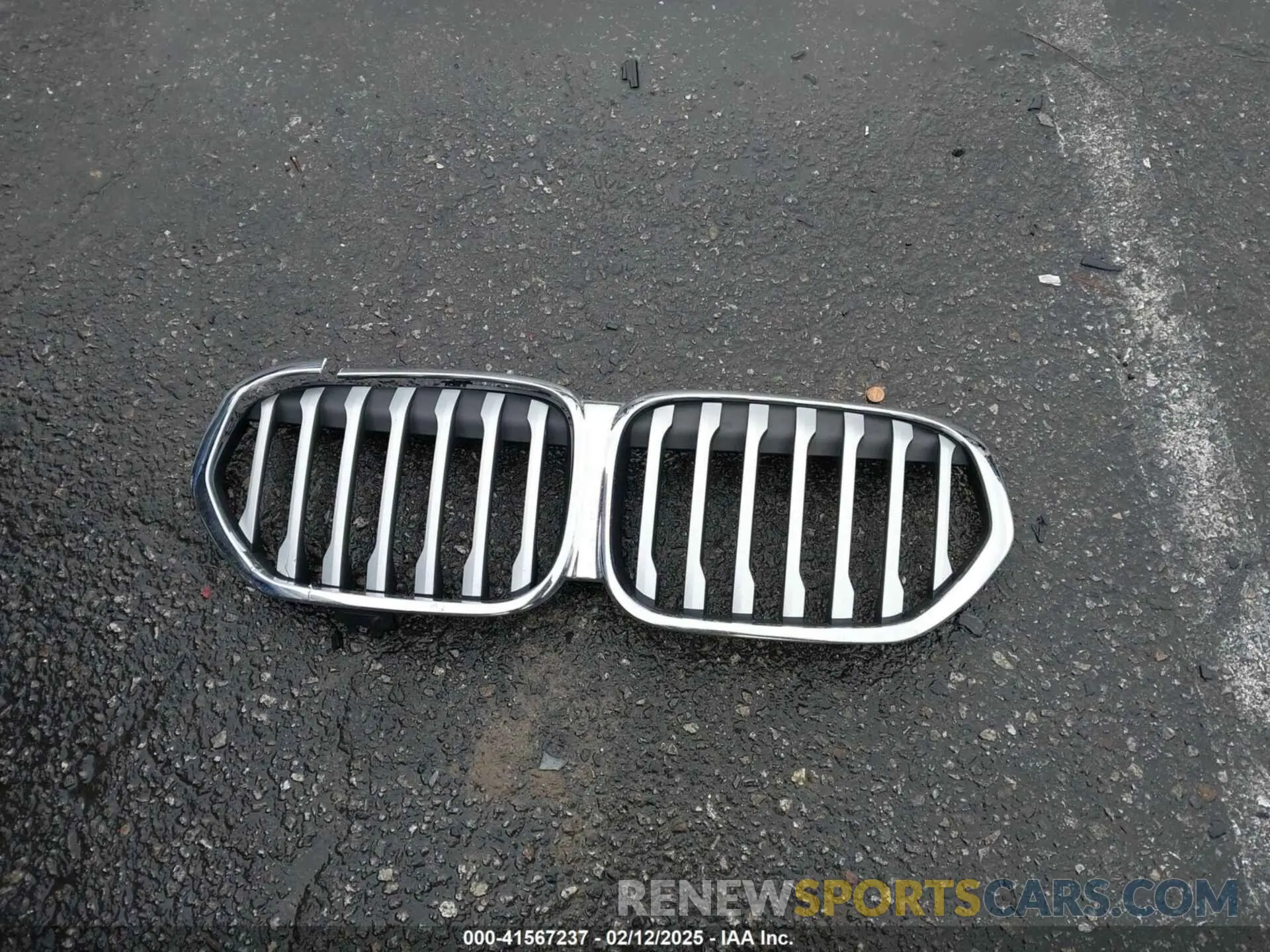 12 Фотография поврежденного автомобиля WBXJG7C05L5R44276 BMW X1 2020
