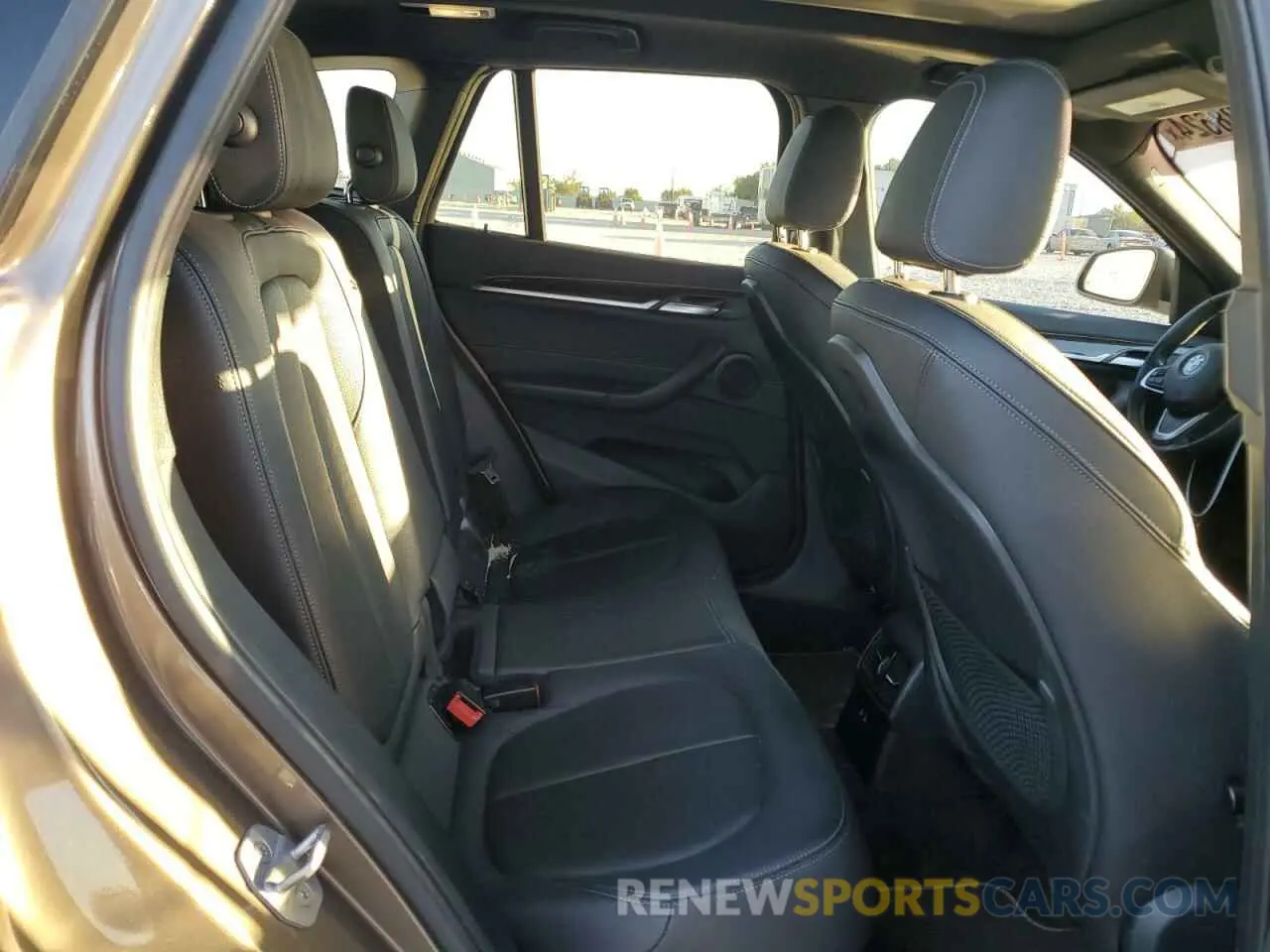 11 Фотография поврежденного автомобиля WBXJG7C0XL3L89336 BMW X1 2020