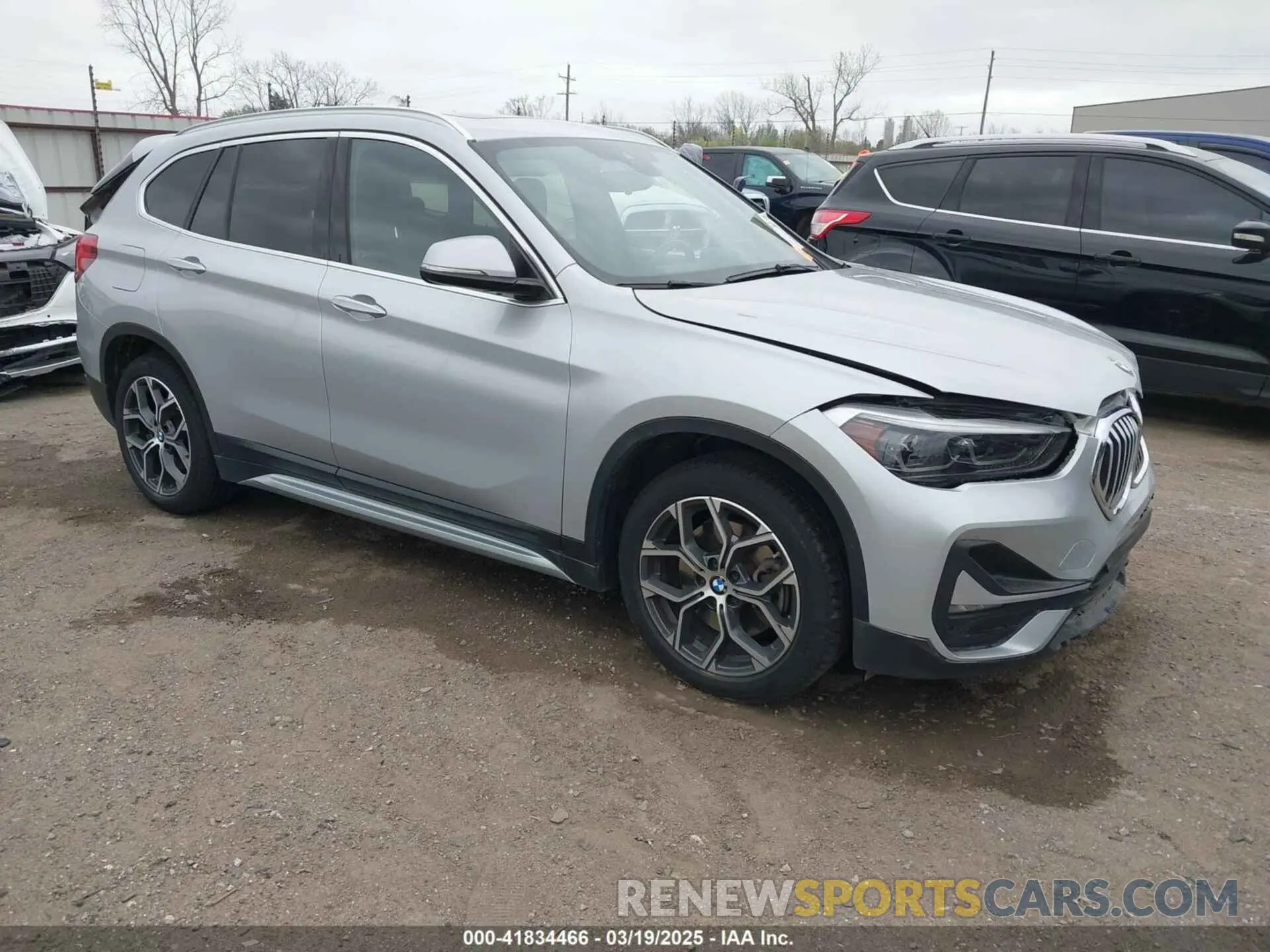 1 Фотография поврежденного автомобиля WBXJG9C00L5S00032 BMW X1 2020