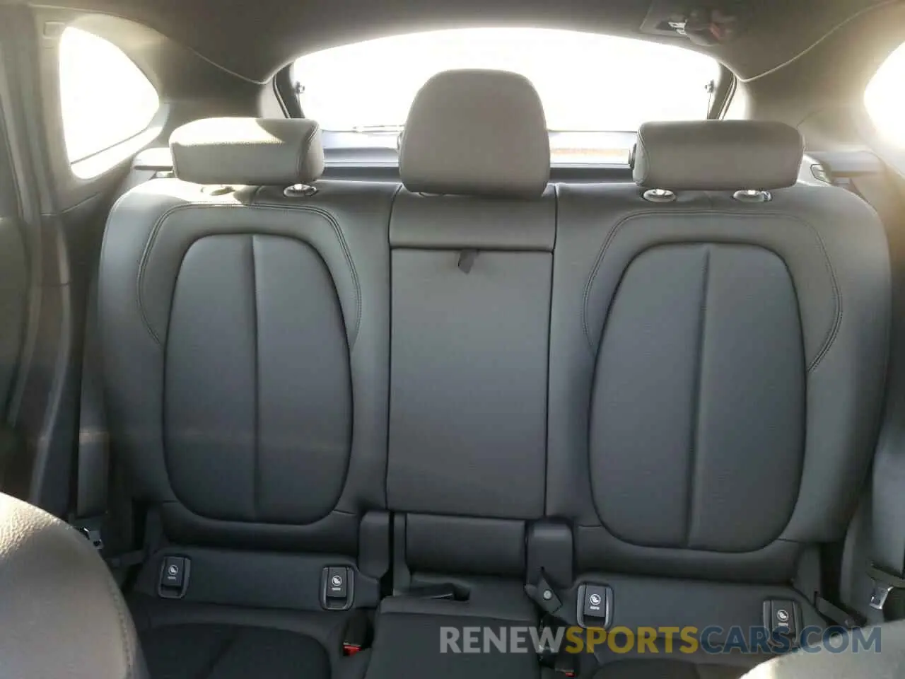 10 Фотография поврежденного автомобиля WBXJG9C01L5R68795 BMW X1 2020