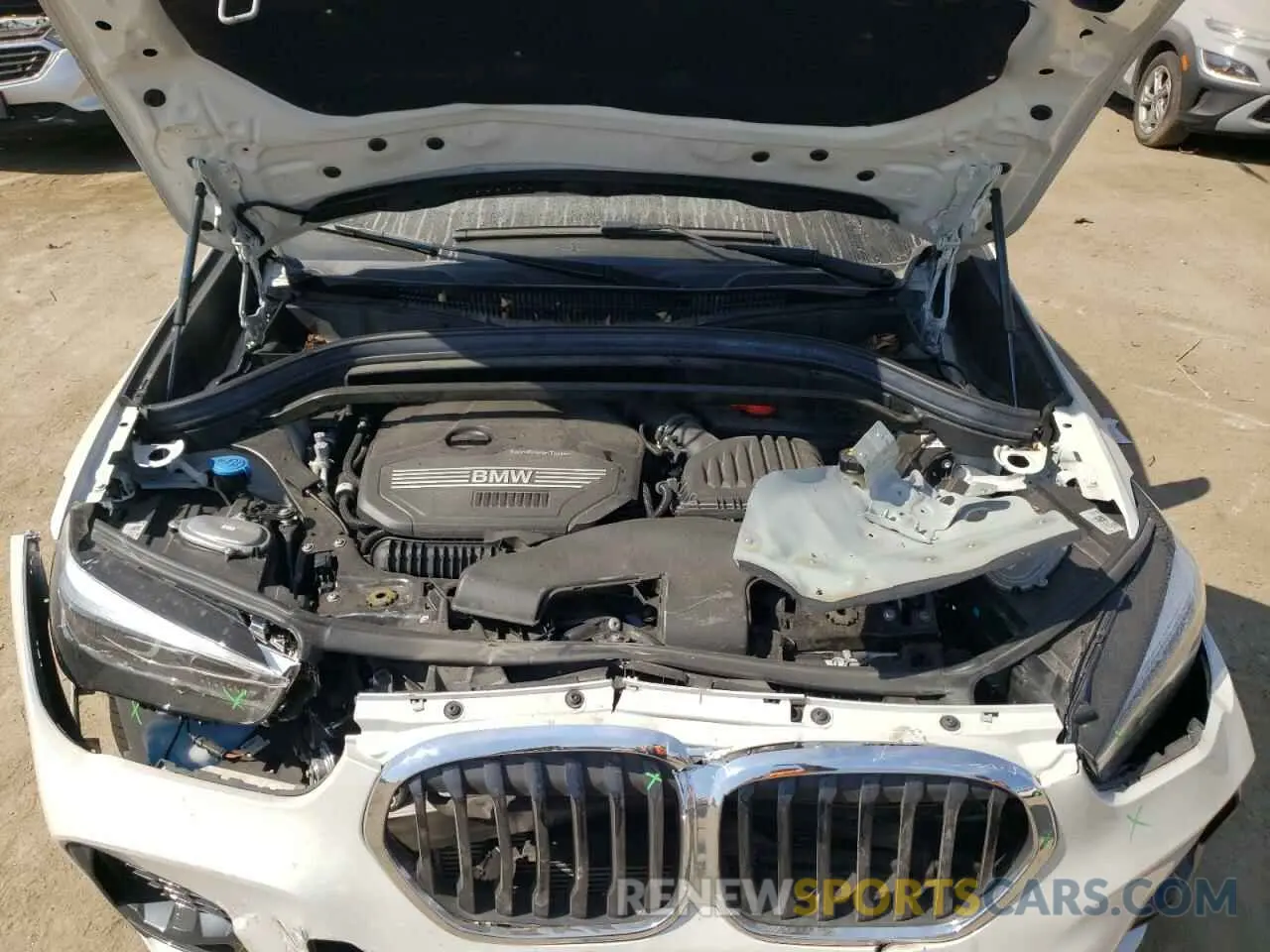12 Фотография поврежденного автомобиля WBXJG9C04L5P24476 BMW X1 2020