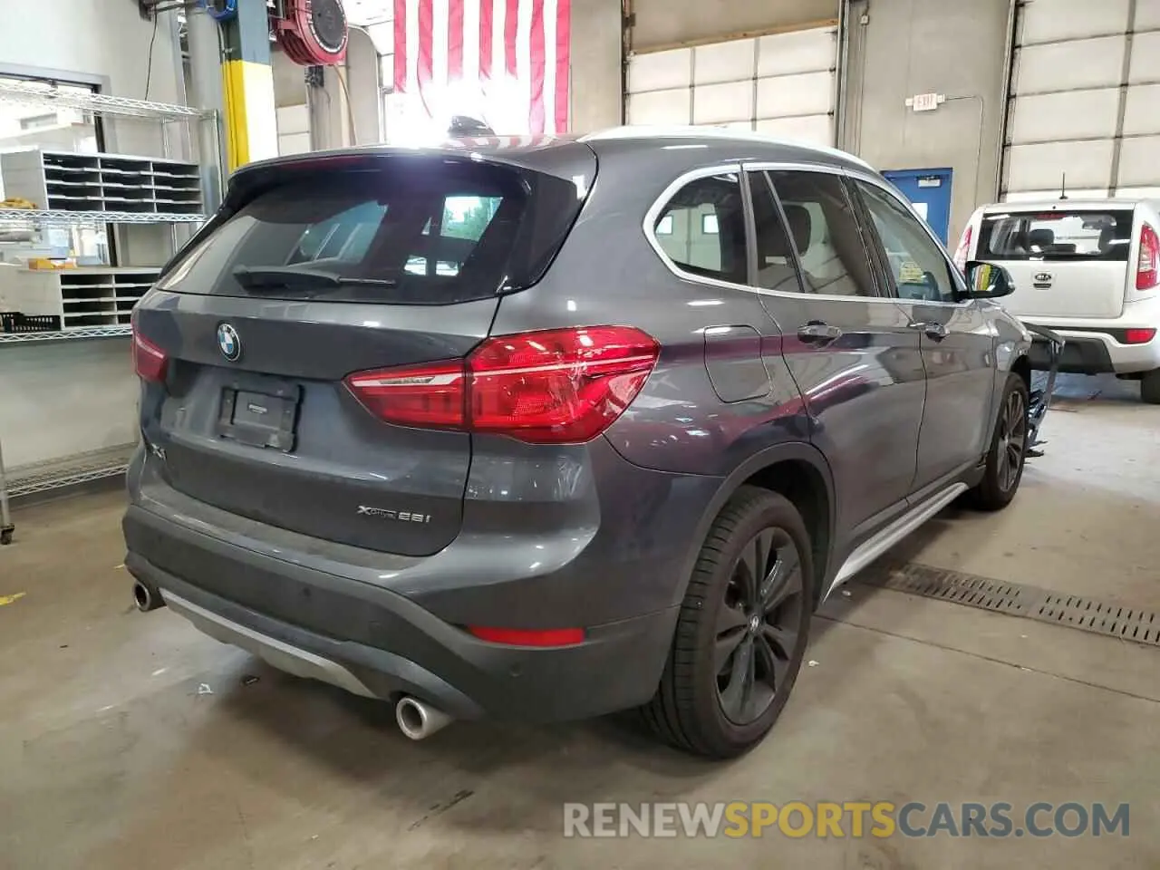 4 Фотография поврежденного автомобиля WBXJG9C04L5P52858 BMW X1 2020