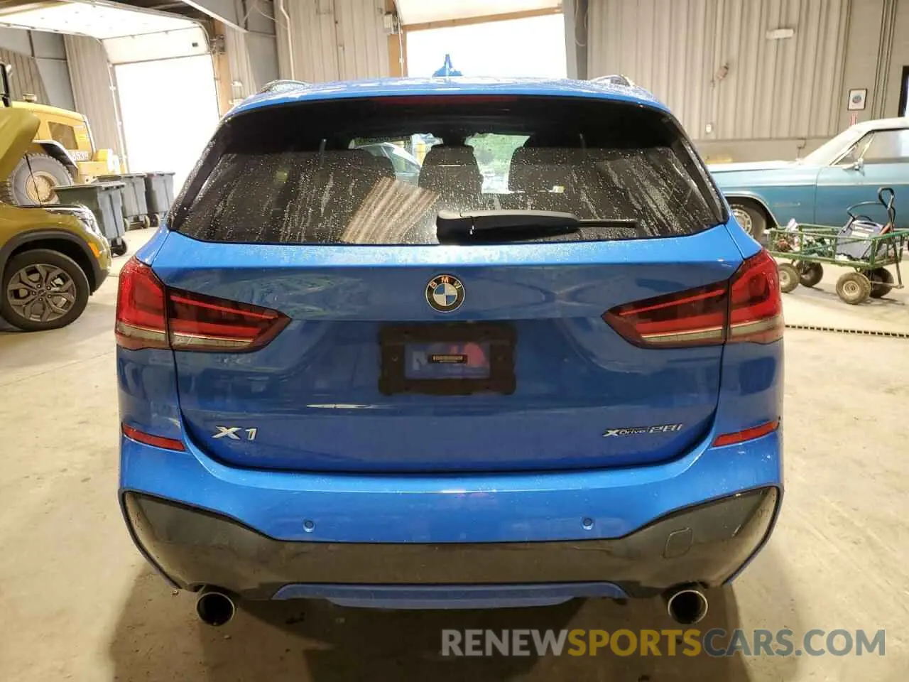 6 Photograph of a damaged car WBXJG9C04L5R33975 BMW X1 2020