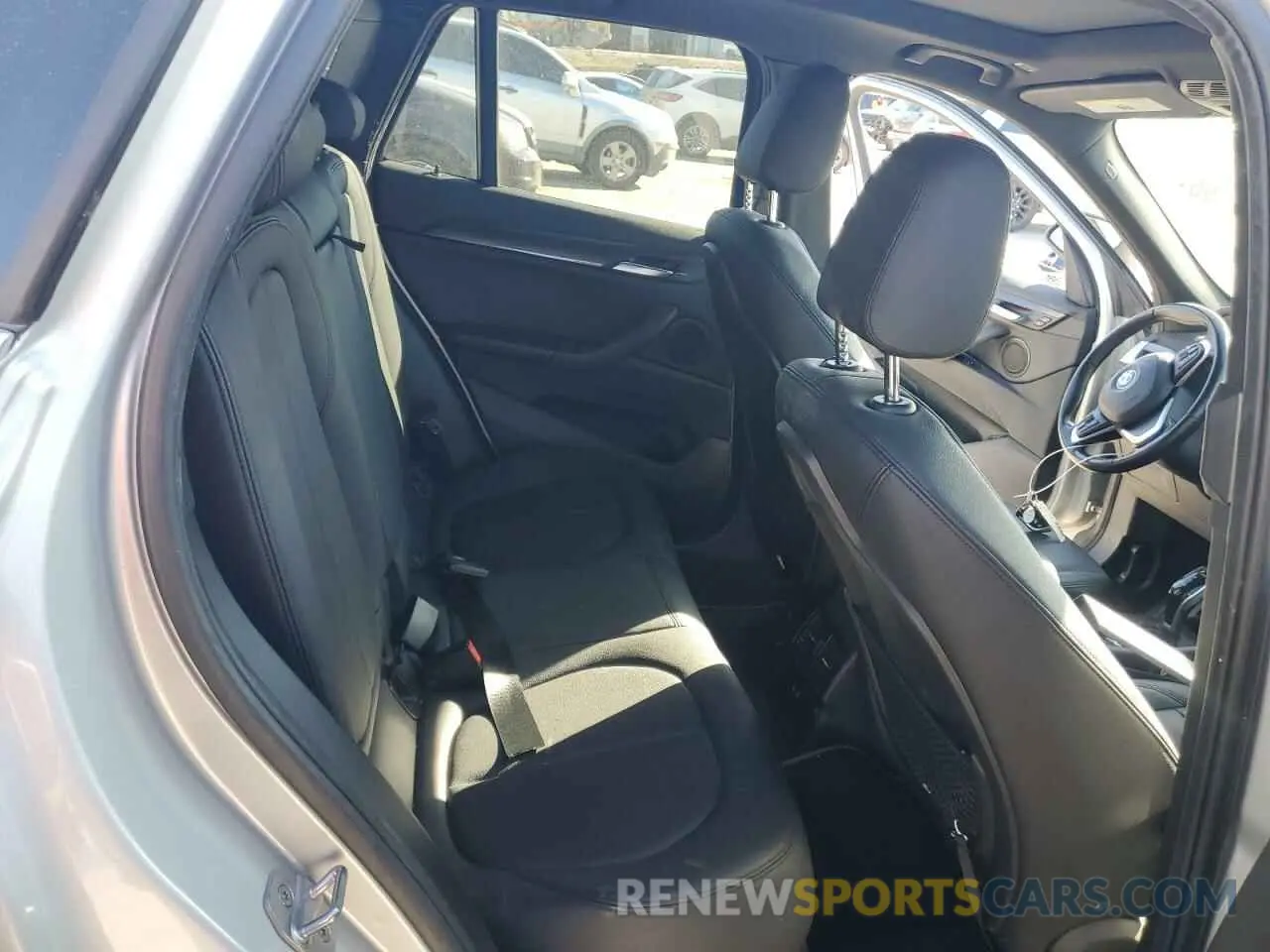 11 Фотография поврежденного автомобиля WBXJG9C05L3L31128 BMW X1 2020