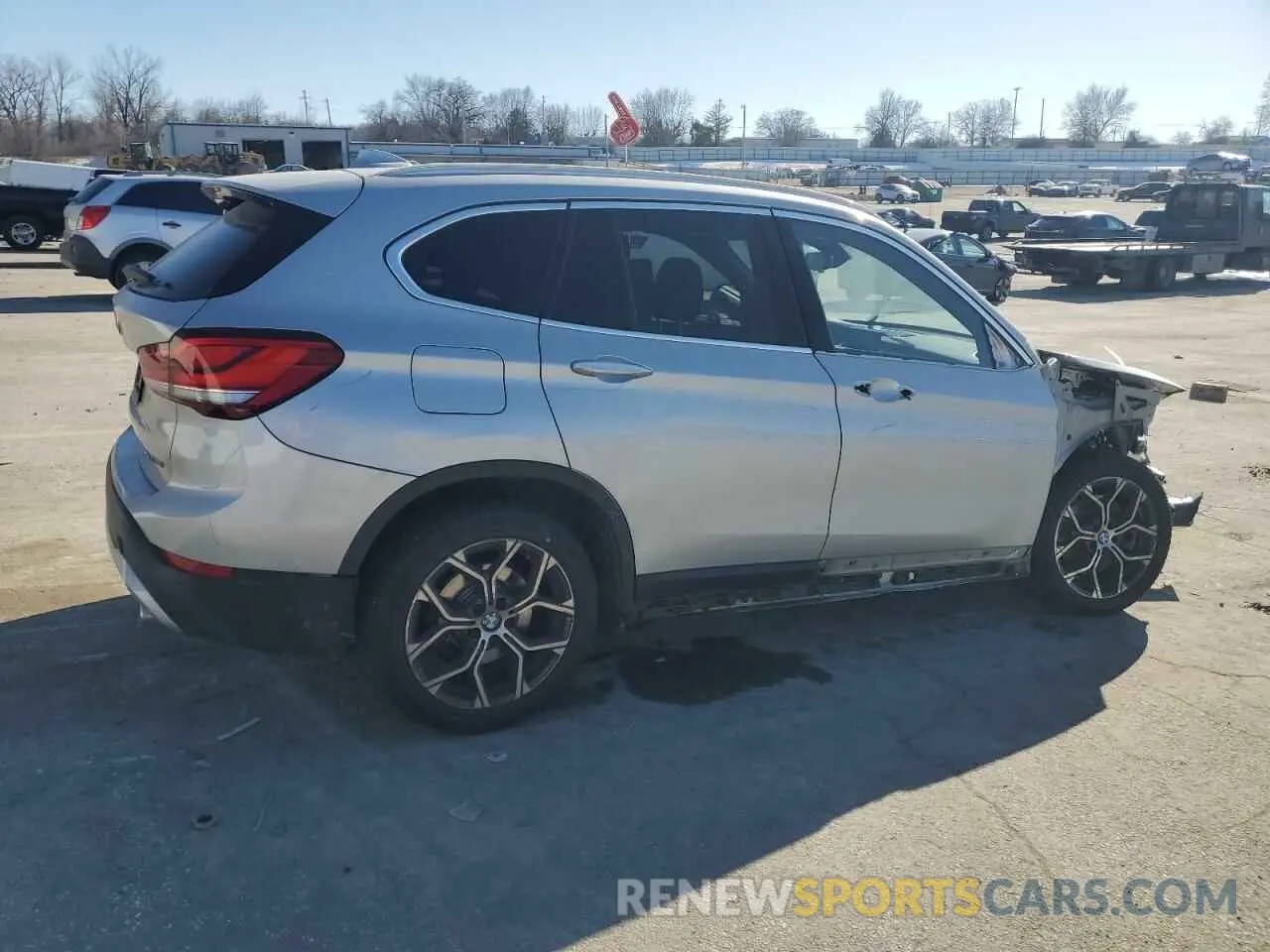 3 Фотография поврежденного автомобиля WBXJG9C05L3L31128 BMW X1 2020