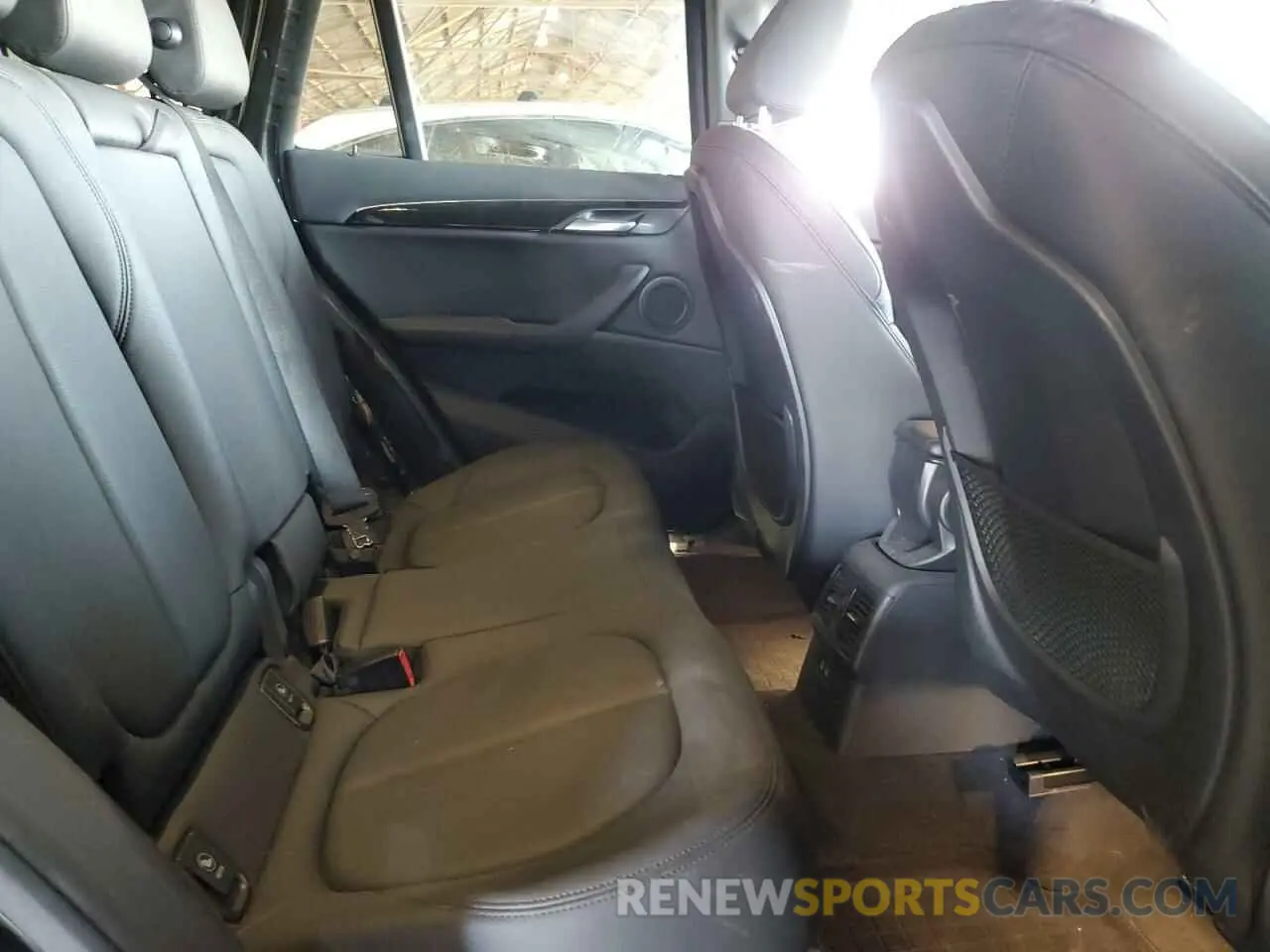 10 Фотография поврежденного автомобиля WBXJG9C07L5R69479 BMW X1 2020