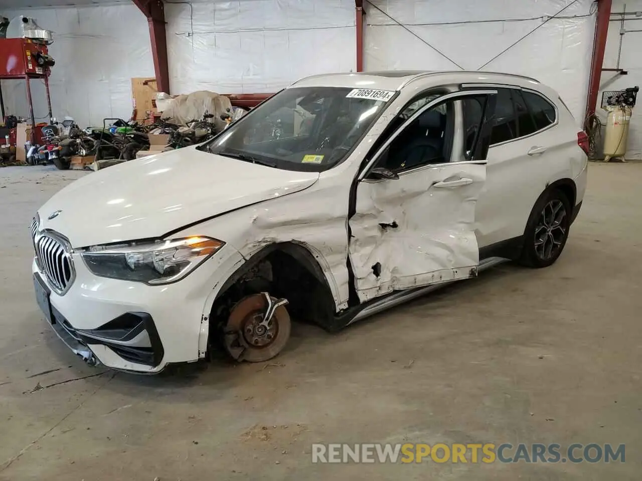 1 Photograph of a damaged car WBXJG9C09L3L81773 BMW X1 2020