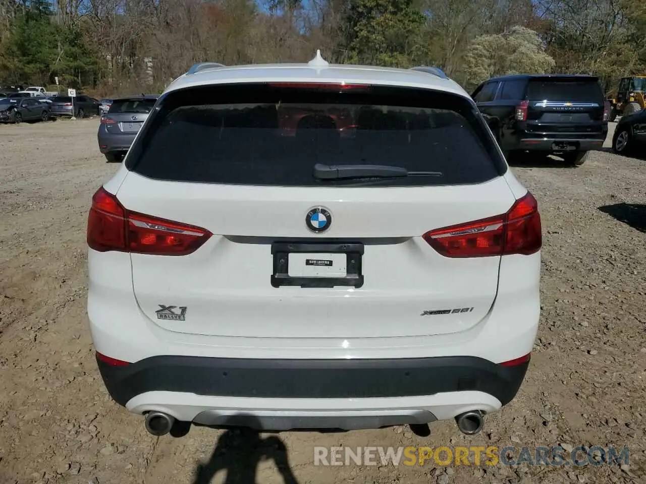 6 Photograph of a damaged car WBXJG9C0XL5P63962 BMW X1 2020