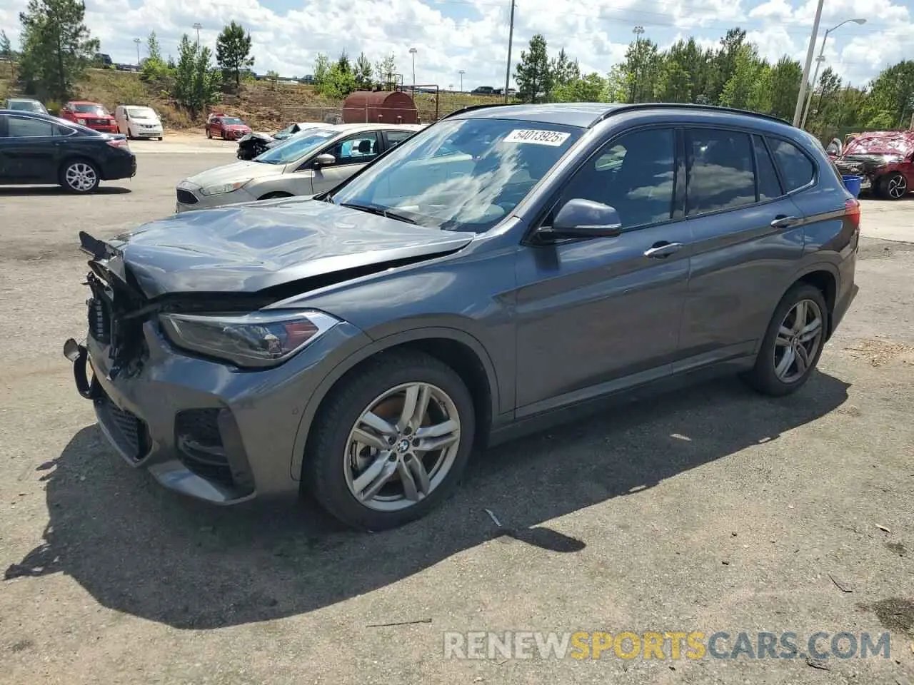 1 Фотография поврежденного автомобиля WBXJG7C00M5T64693 BMW X1 2021