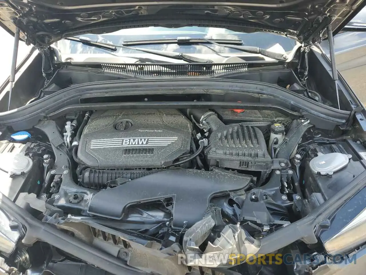 11 Фотография поврежденного автомобиля WBXJG7C00M5T64693 BMW X1 2021