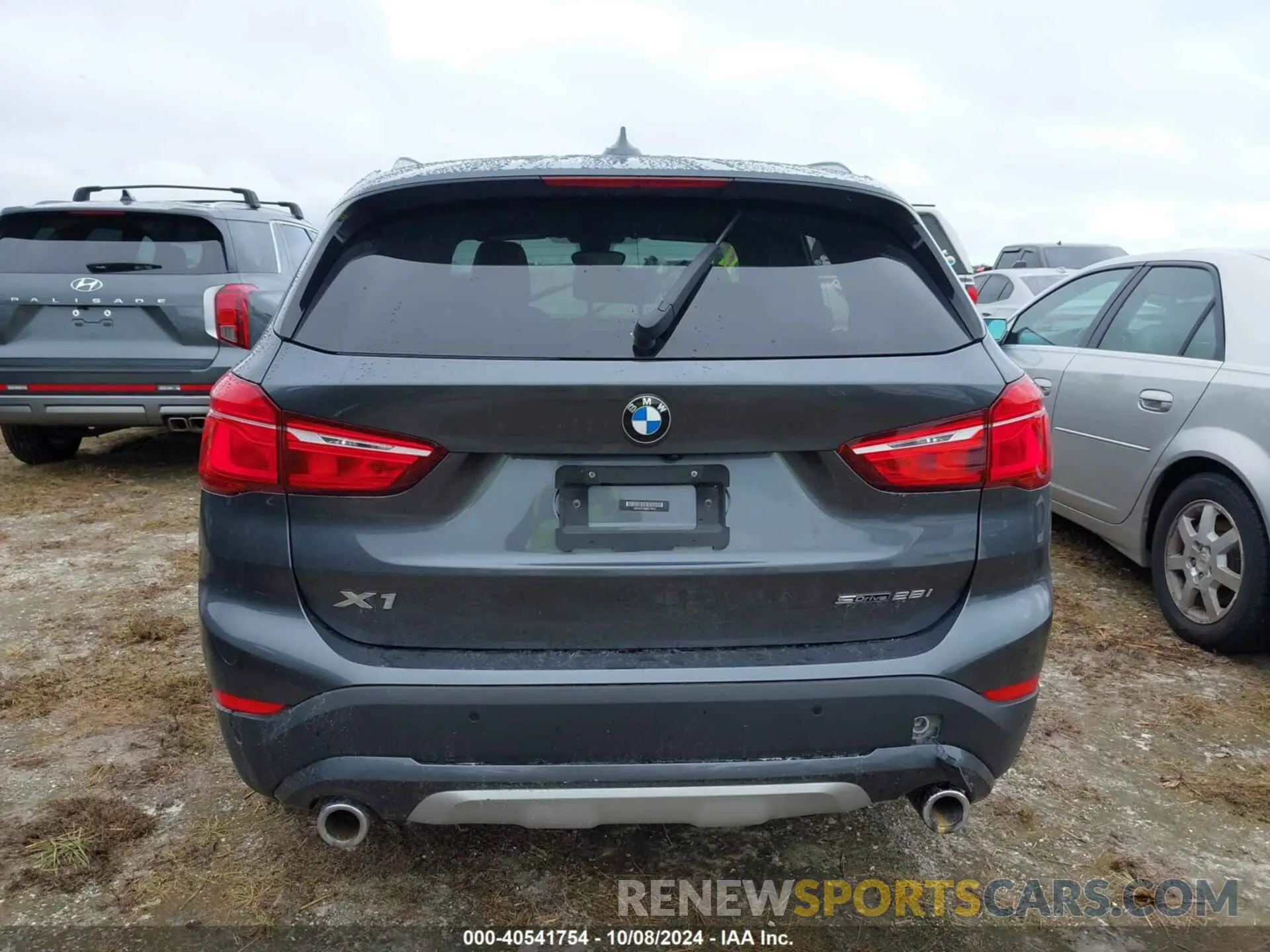 16 Фотография поврежденного автомобиля WBXJG7C00M5T74818 BMW X1 2021