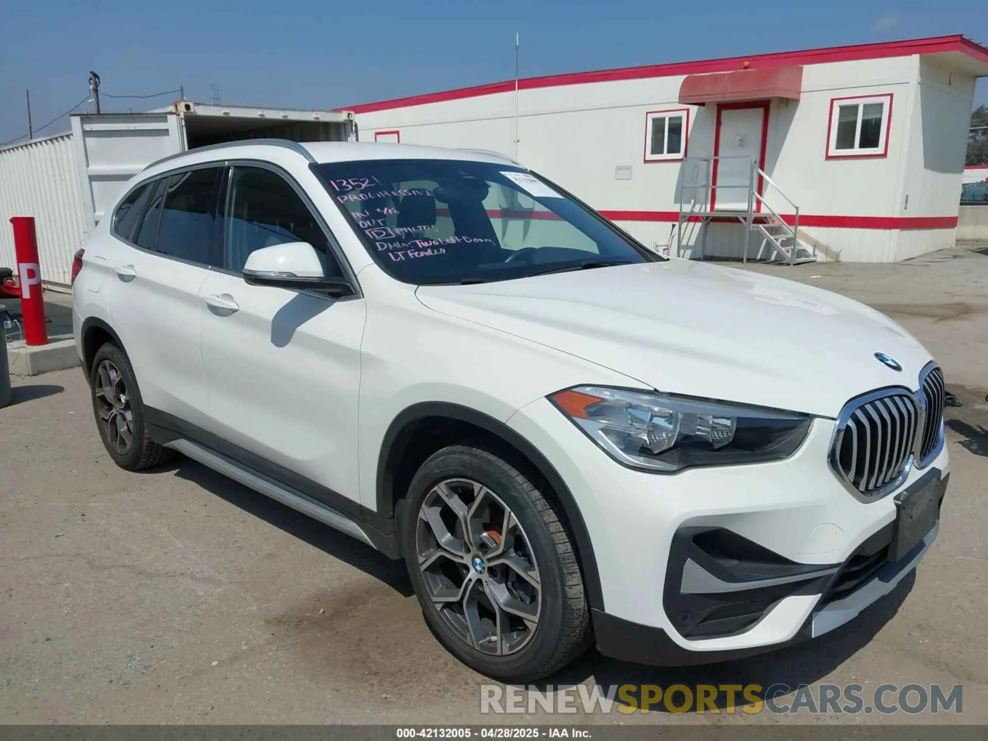 1 Photograph of a damaged car WBXJG7C01M3M73496 BMW X1 2021