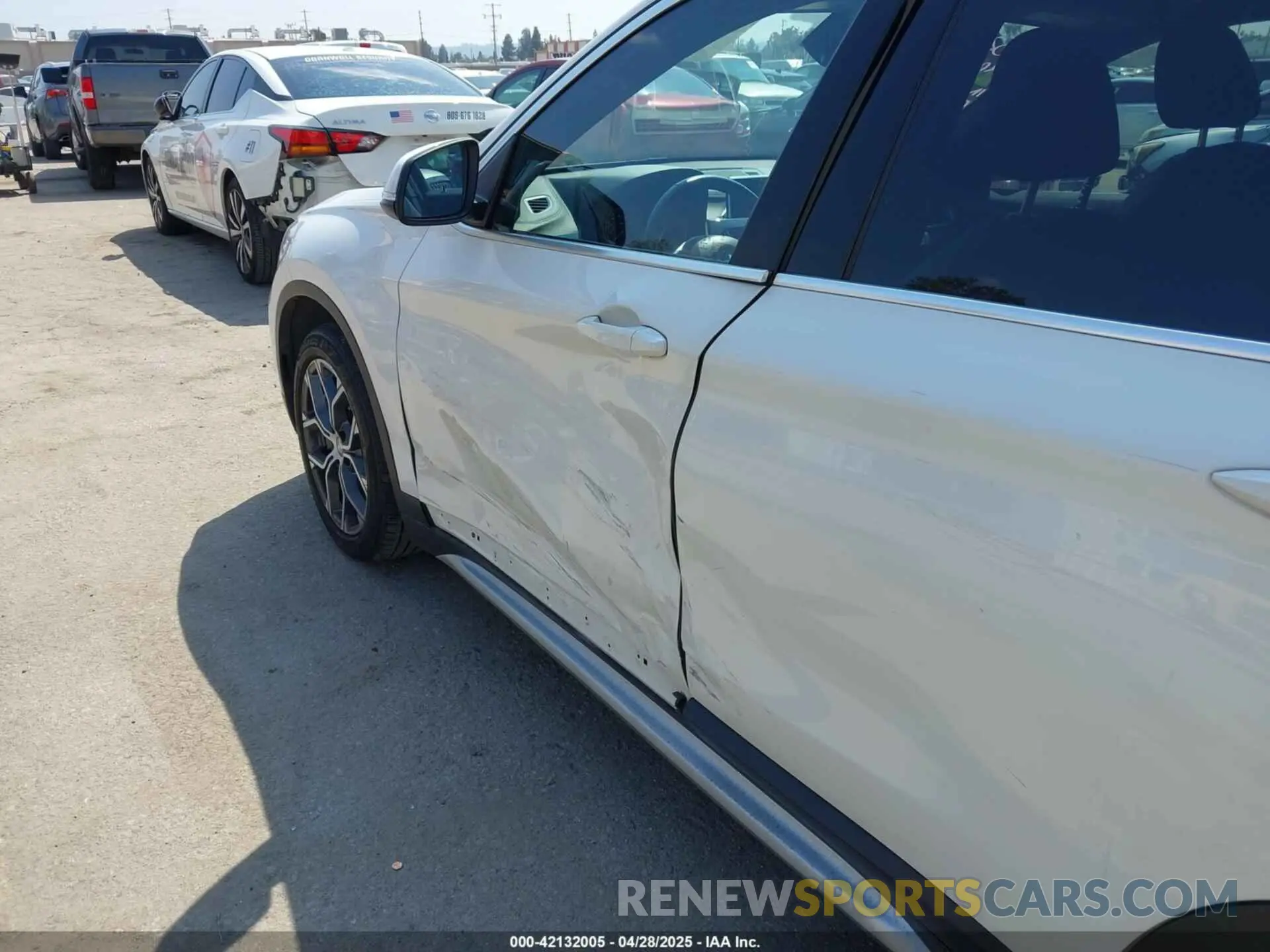 6 Photograph of a damaged car WBXJG7C01M3M73496 BMW X1 2021