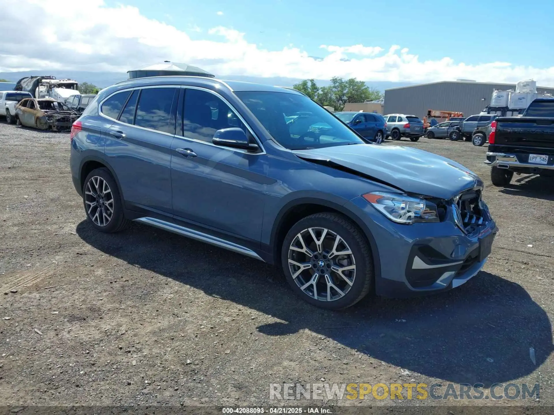 1 Фотография поврежденного автомобиля WBXJG7C01M5S66837 BMW X1 2021